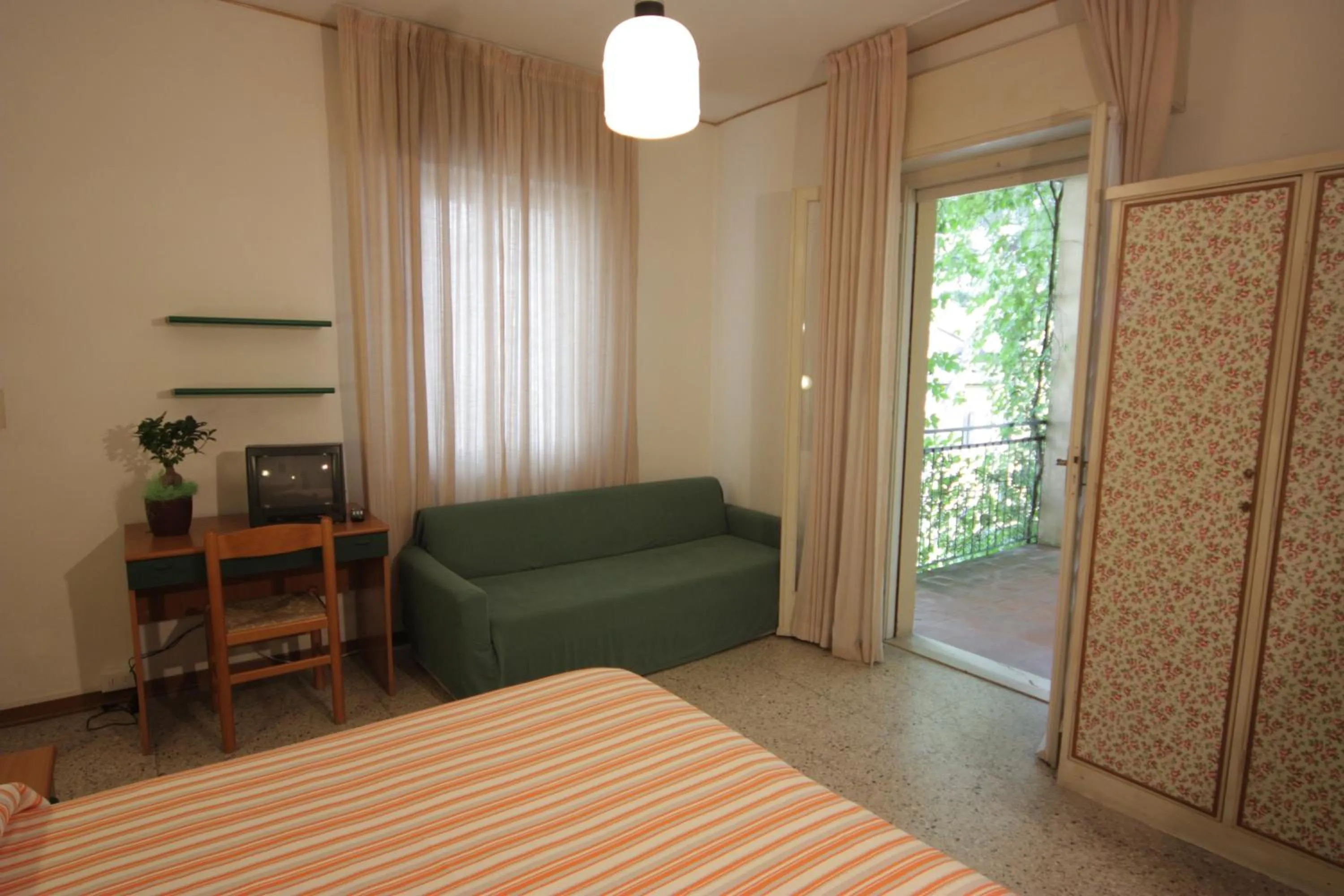 Photo of the whole room, Bed in Hotel Garni Picnic