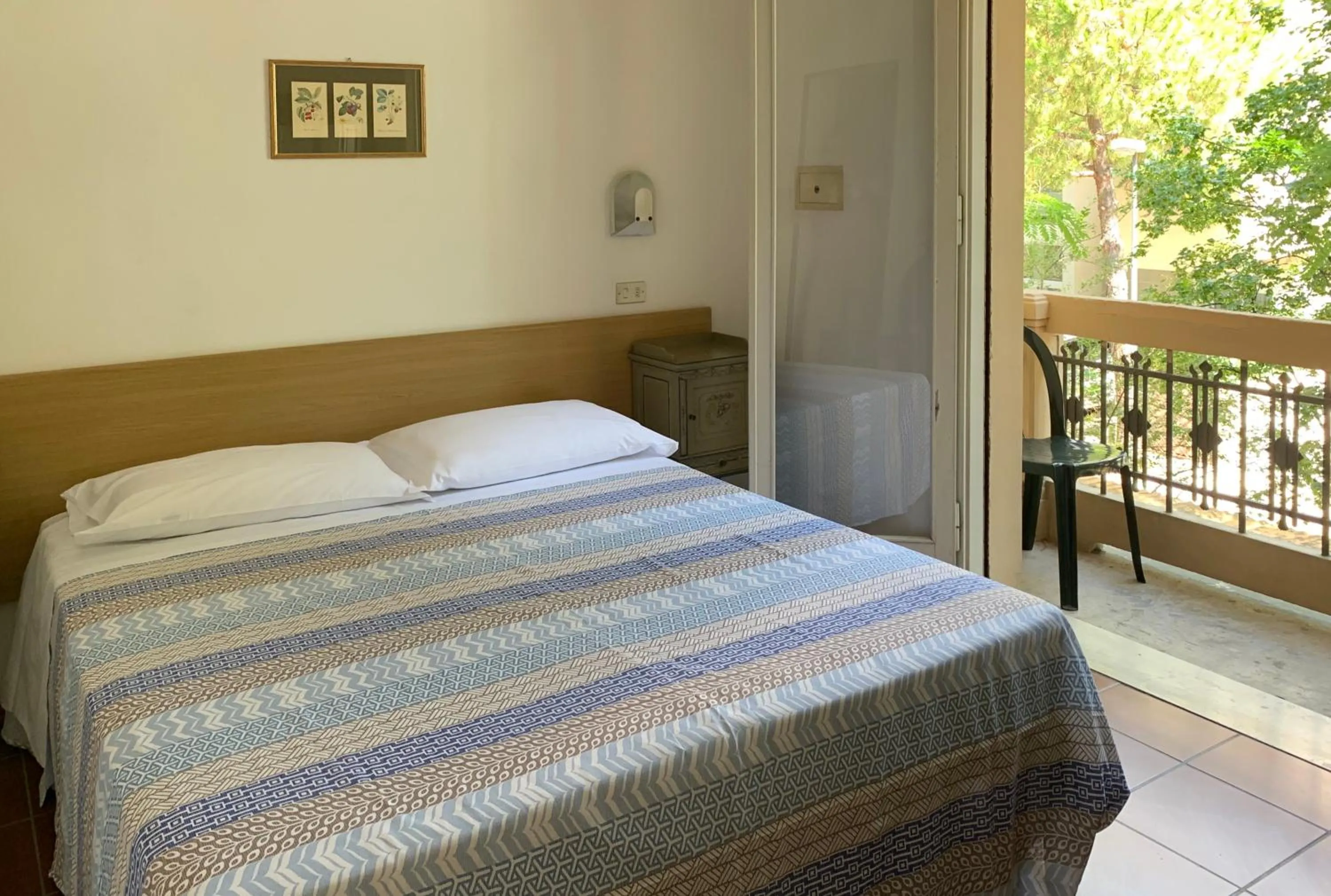 Photo of the whole room, Bed in Hotel Garni Picnic