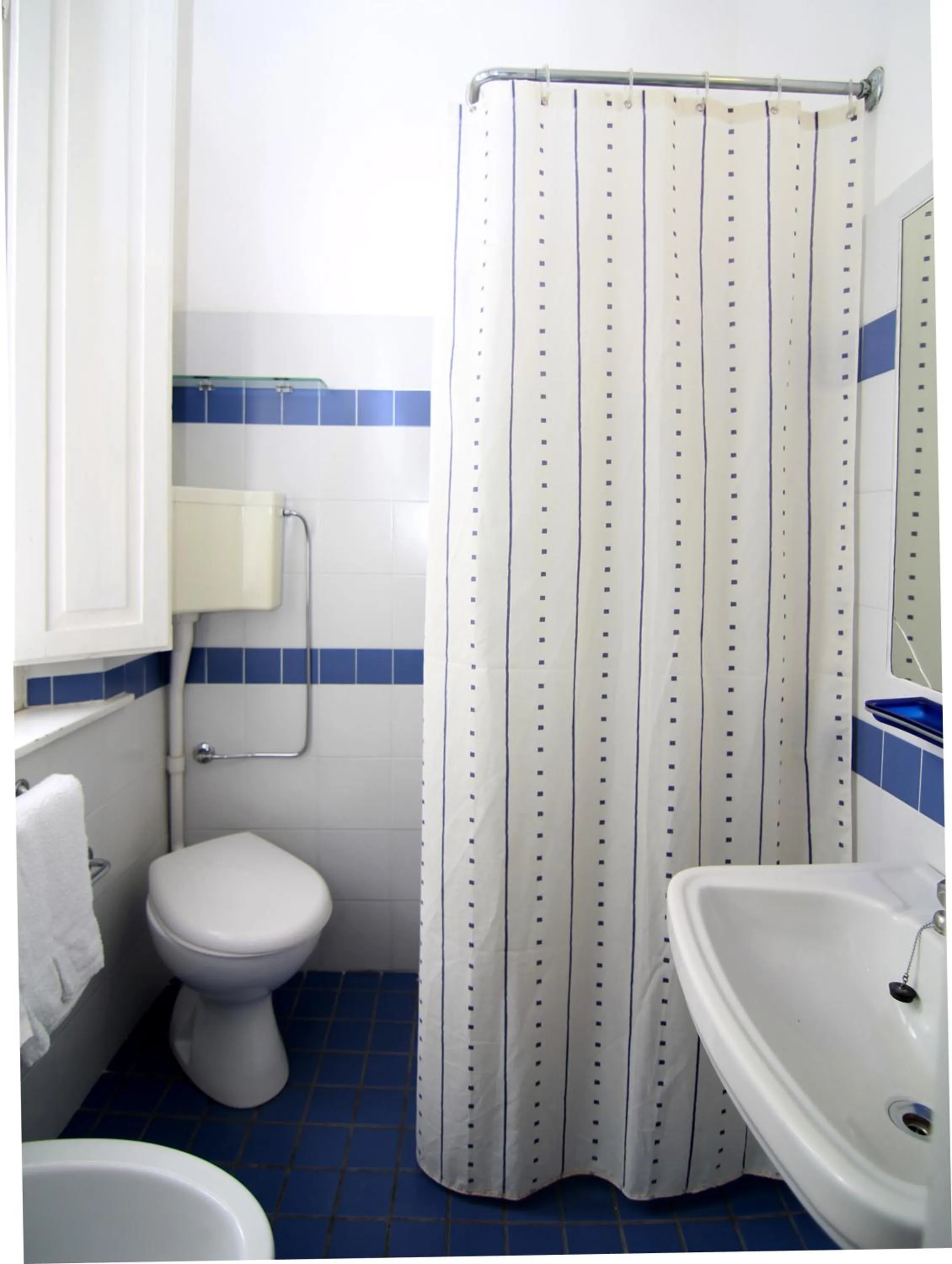 Bathroom in Hotel Garni Picnic