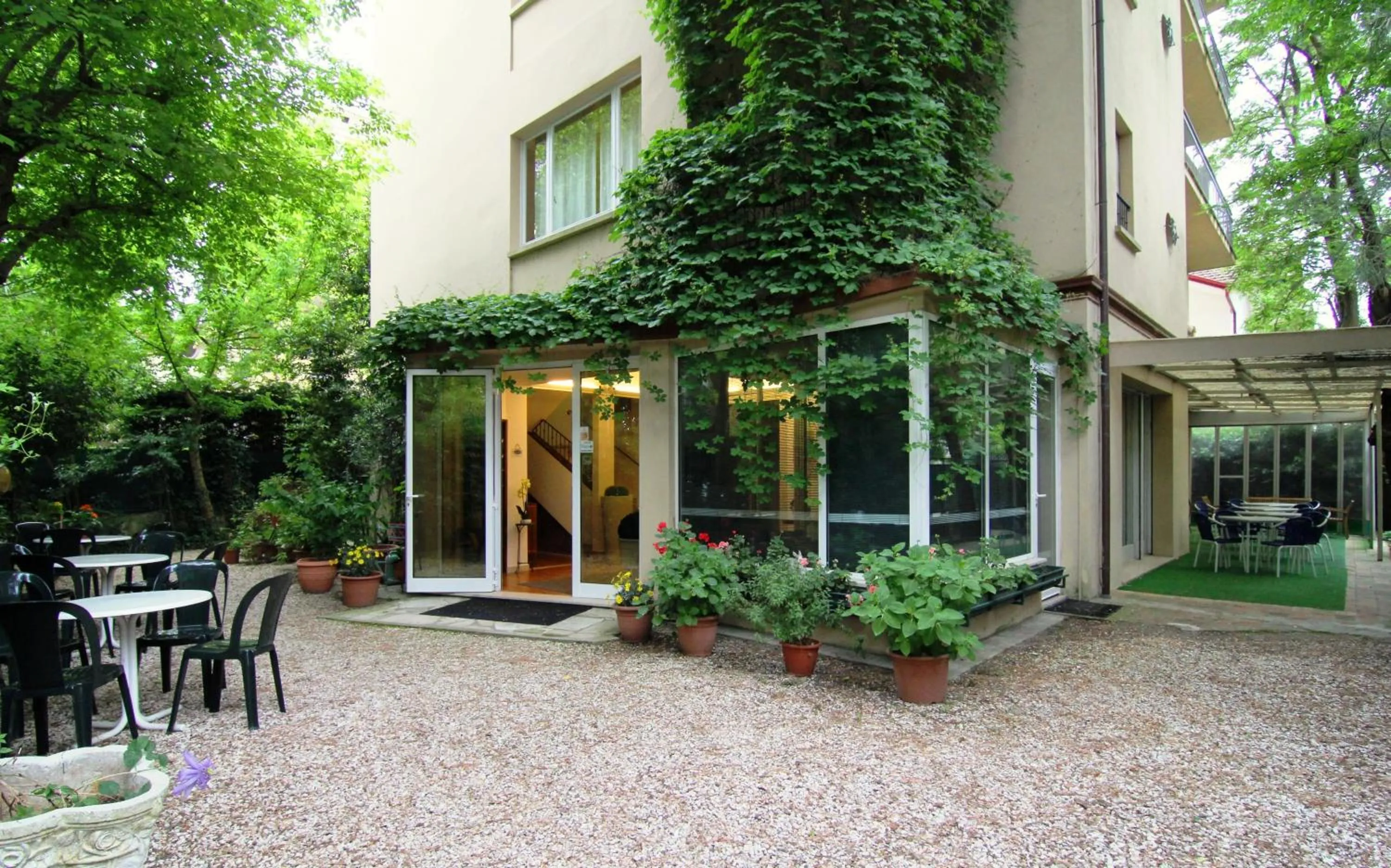 Facade/entrance in Hotel Garni Picnic