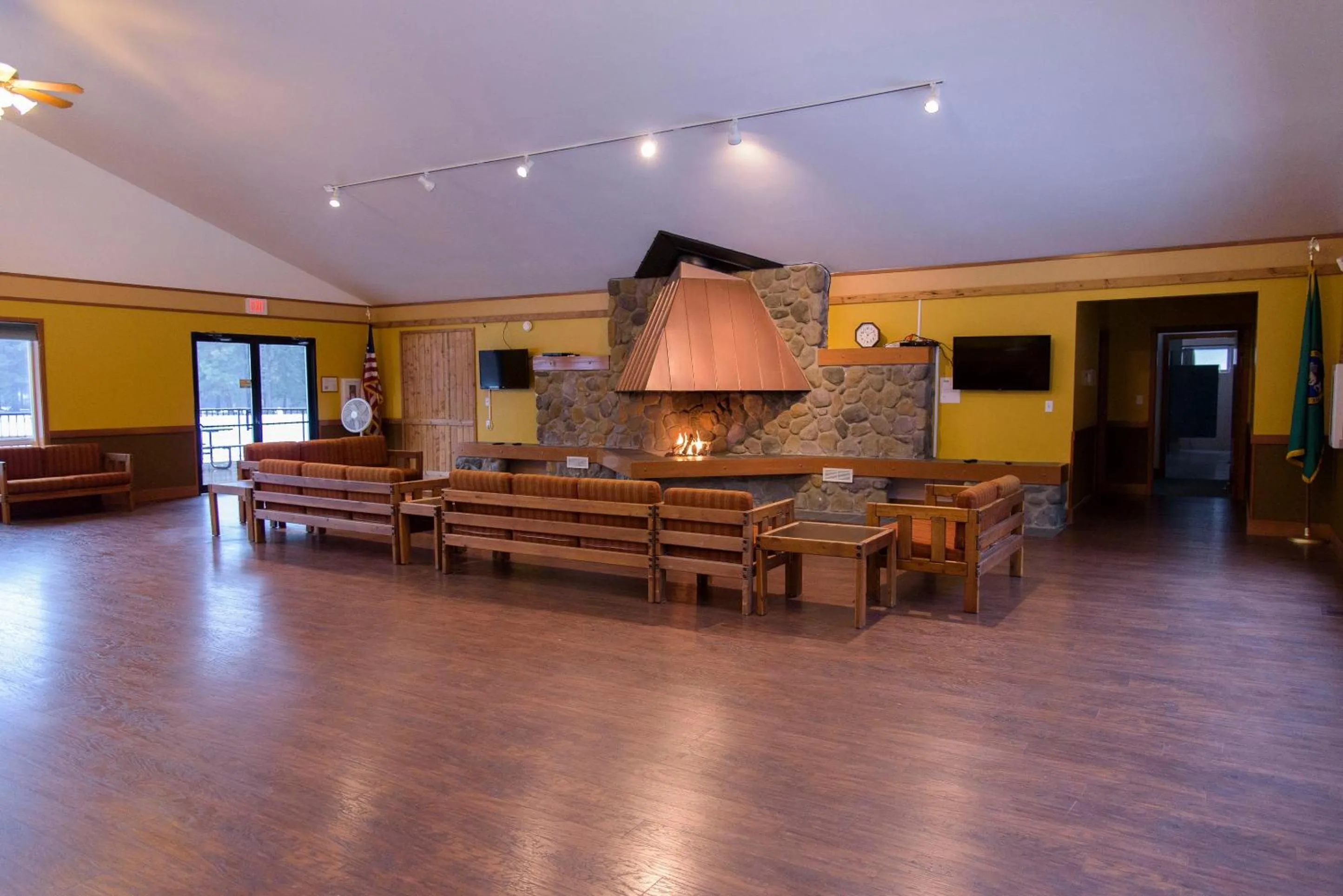 Leavenworth Camping Resort Lakeview Lodge 2