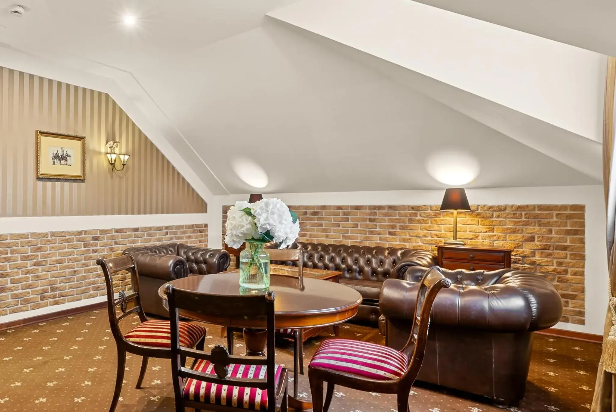 Living room in Hotel Diament Arsenal Palace Katowice - Chorzów Living room in Hotel Diament Arsenal Palace Katowice - Chorzów