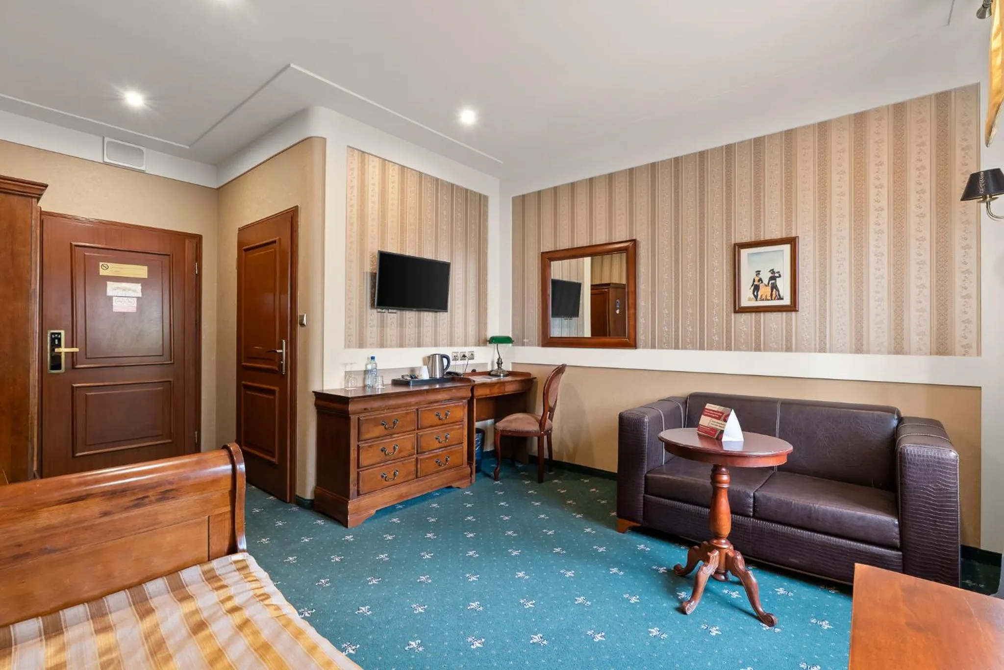 TV and multimedia in Hotel Diament Arsenal Palace Katowice - Chorzów