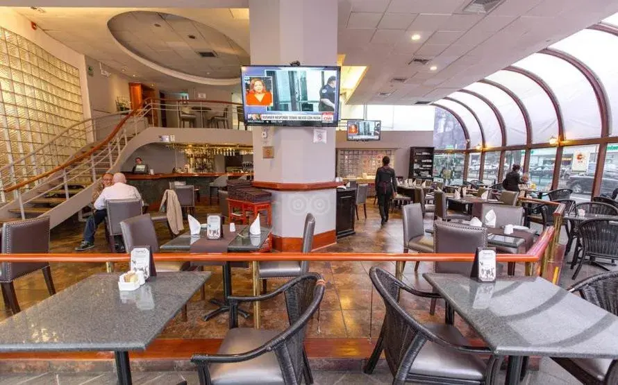 Restaurant/places to eat in J&A Classic Hotel Restaurant/places to eat in J&A Classic Hotel