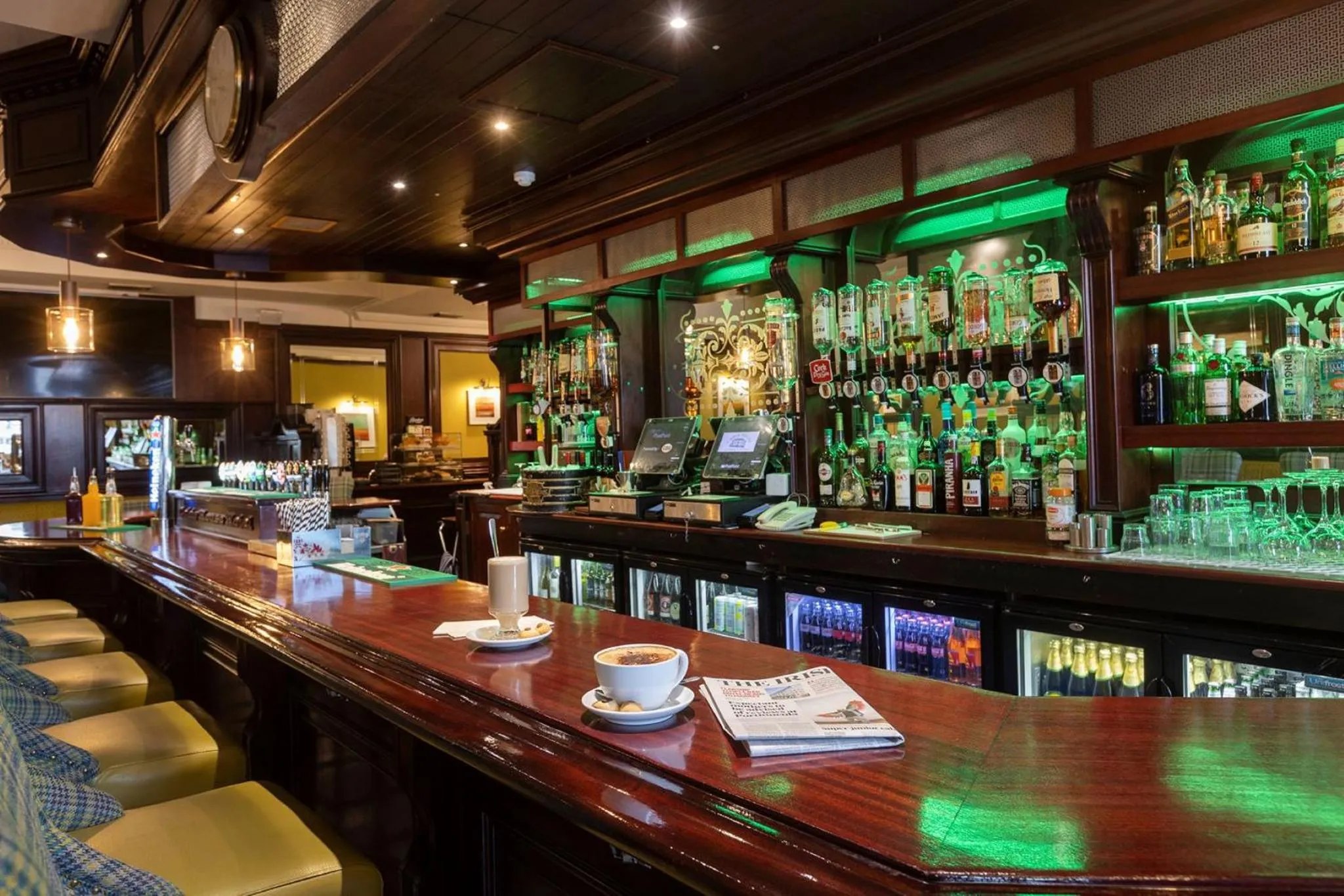 Lounge or bar in Cahir House Hotel