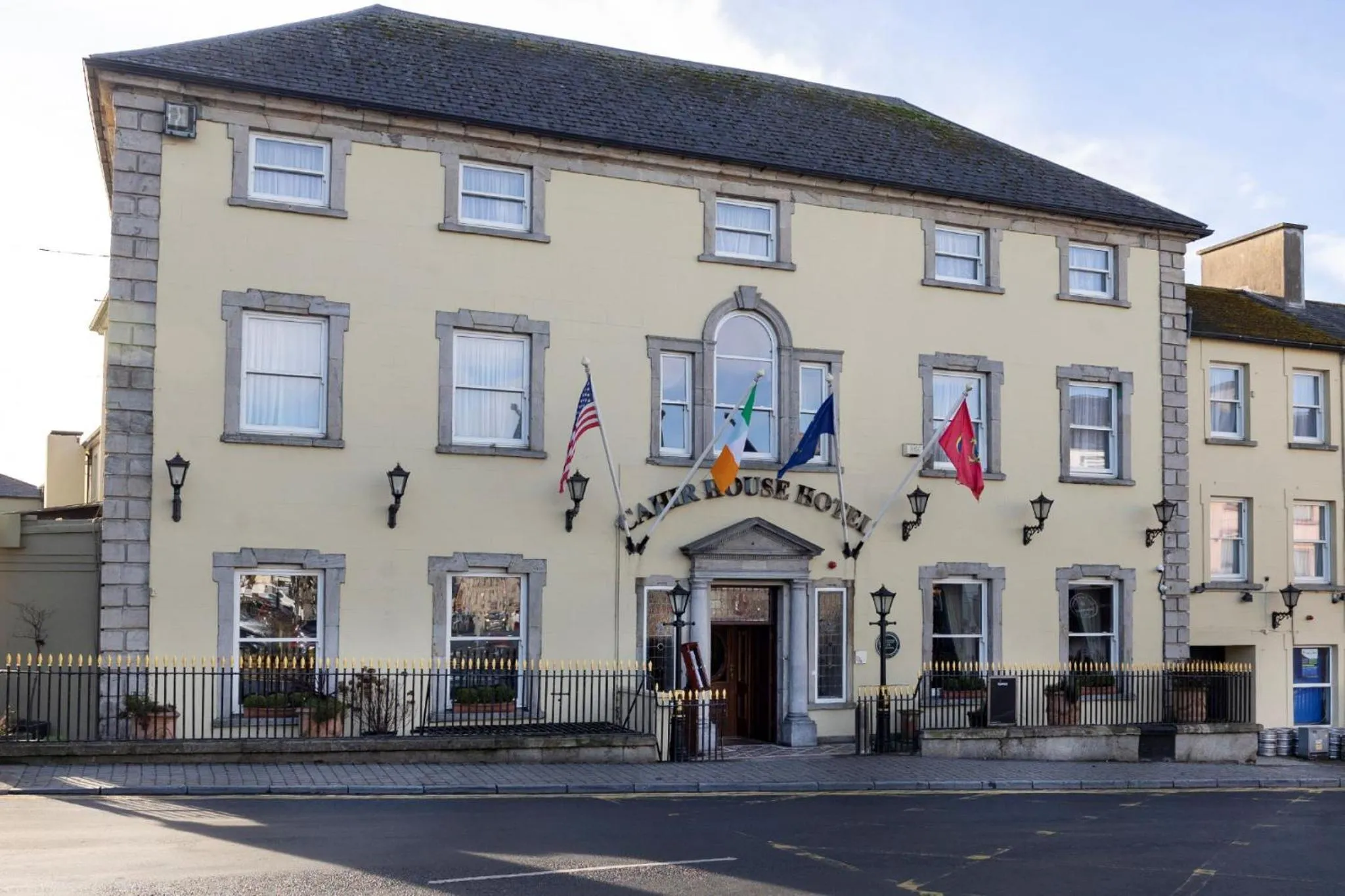 Property building in Cahir House Hotel