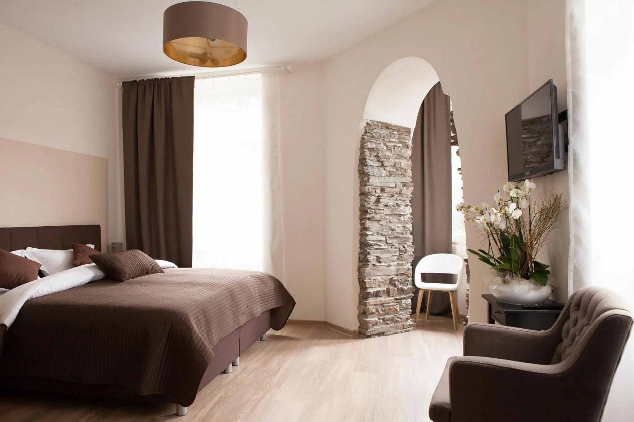 Day, Bed in Hotel Ravene