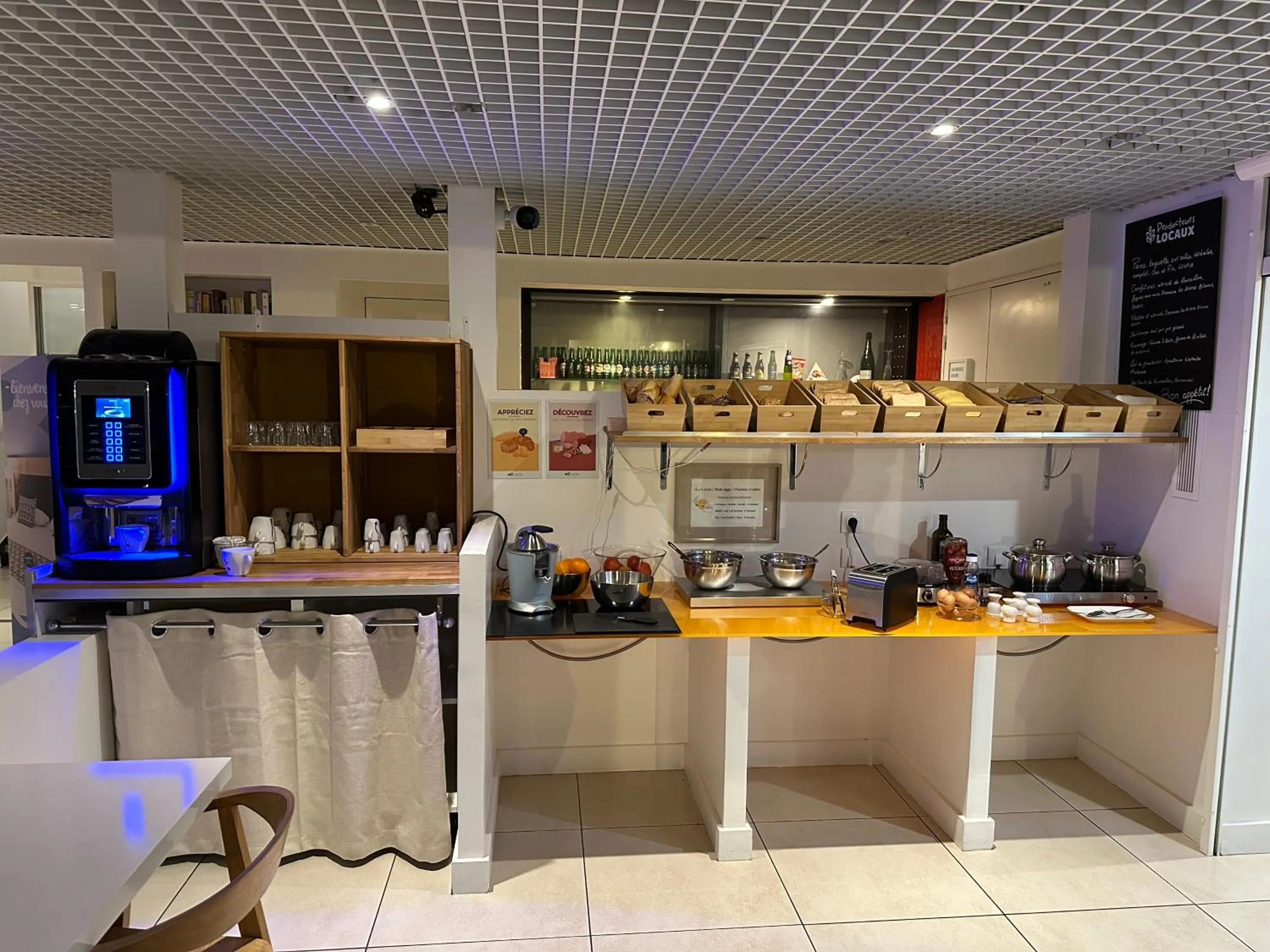 Breakfast in Brit Hotel Porte d'Espagne