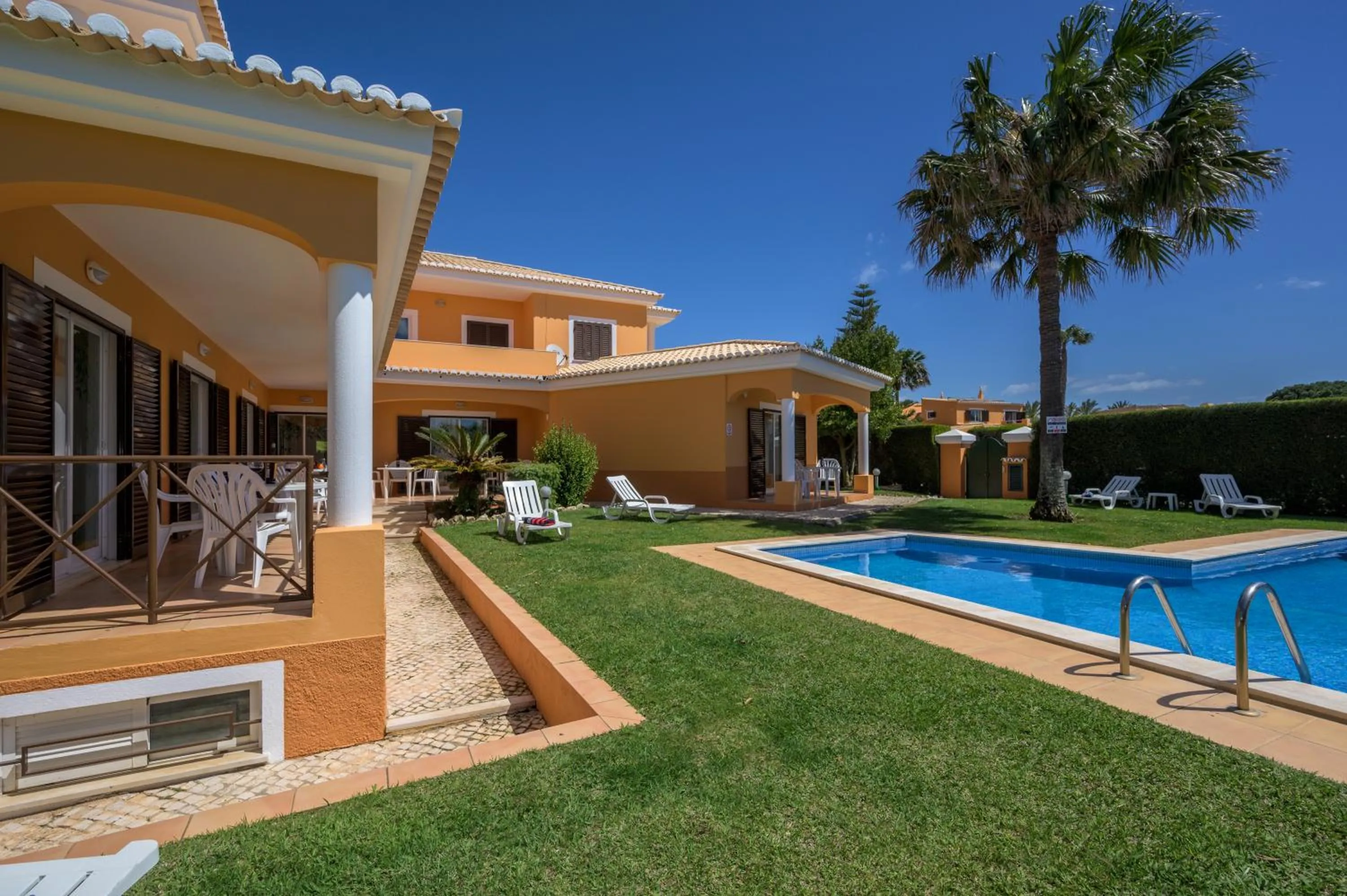 Garden in Canavial I & II Apartamentos