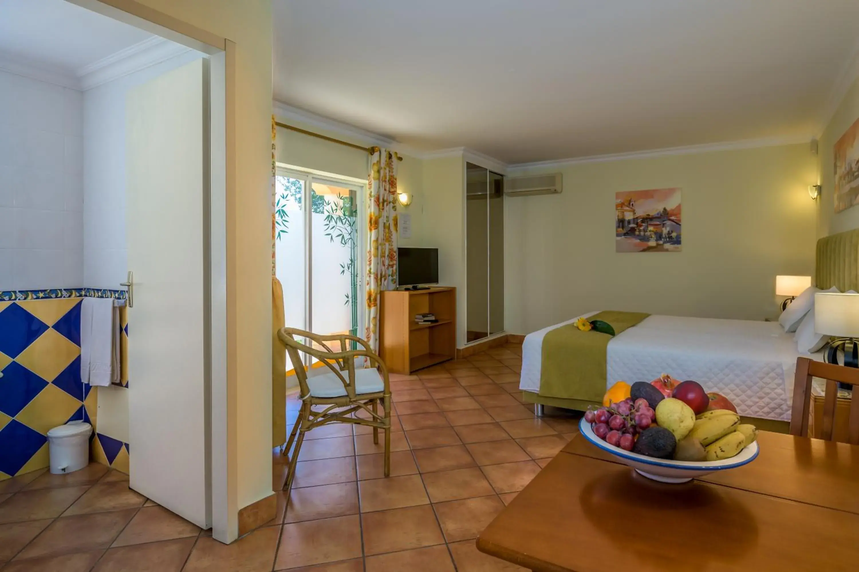 Photo of the whole room in Canavial I & II Apartamentos Photo of the whole room in Canavial I & II Apartamentos