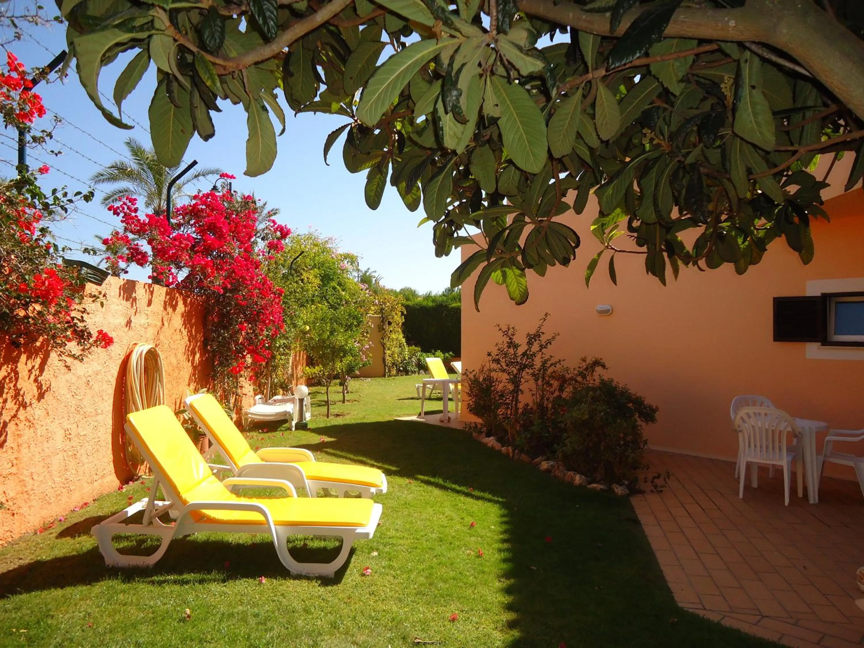 Garden in Canavial I & II Apartamentos