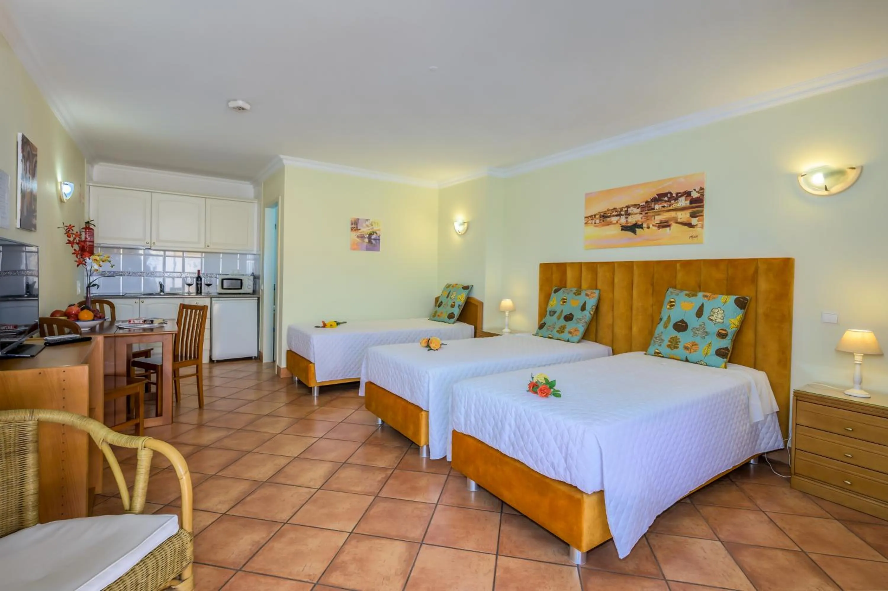 Photo of the whole room, Bed in Canavial I & II Apartamentos