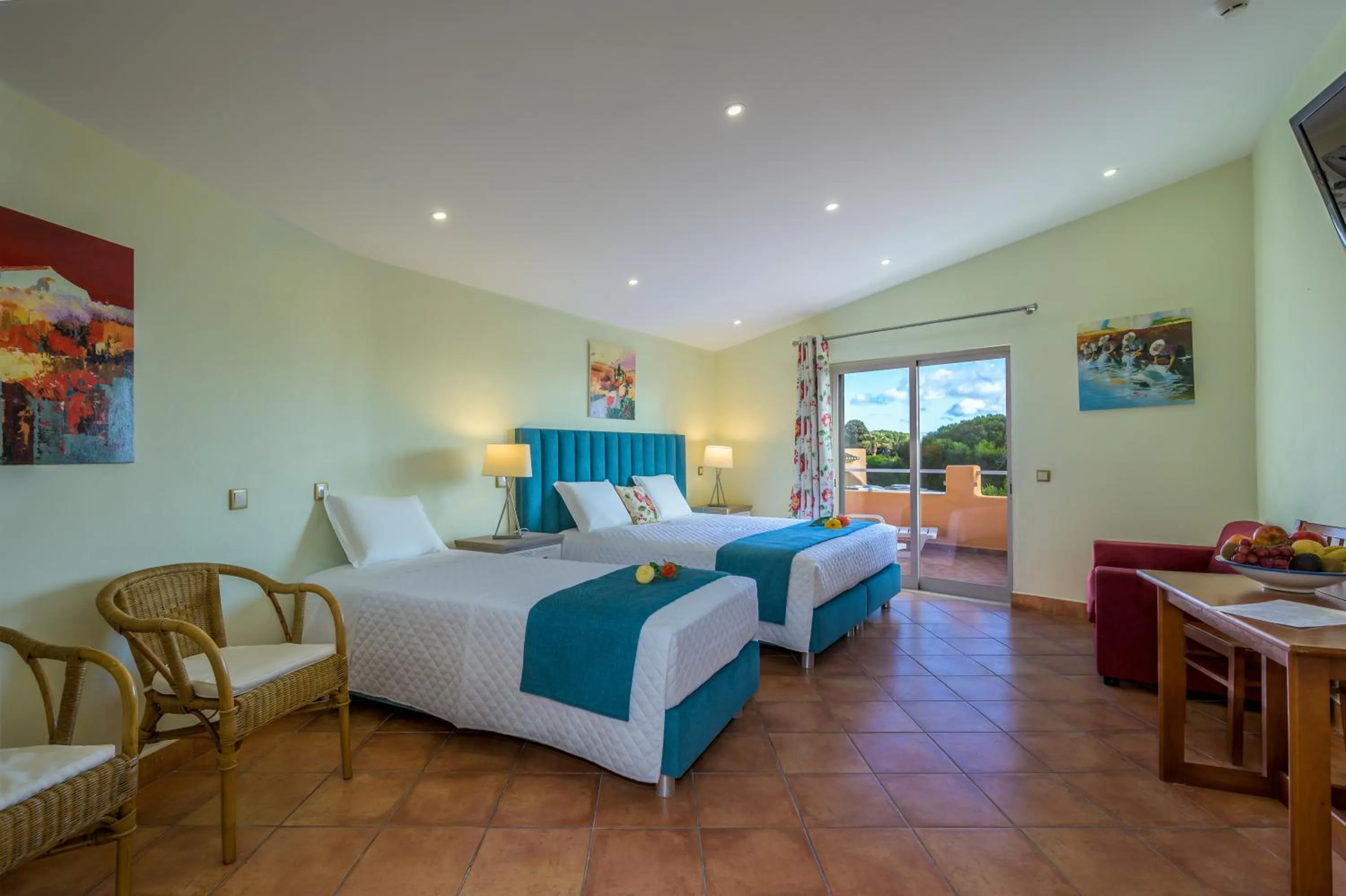 Photo of the whole room, Bed in Canavial I & II Apartamentos