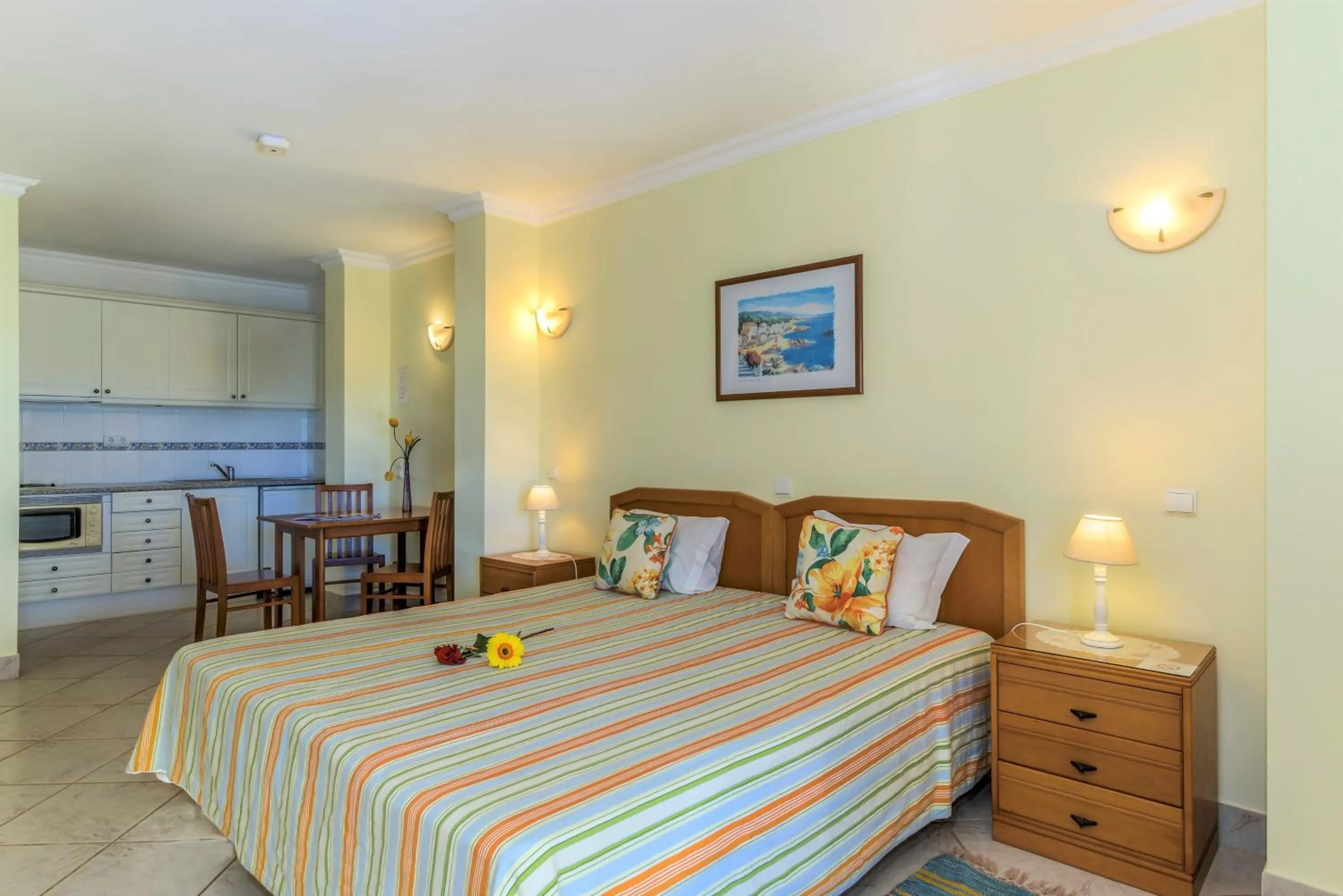 Bed in Canavial I & II Apartamentos