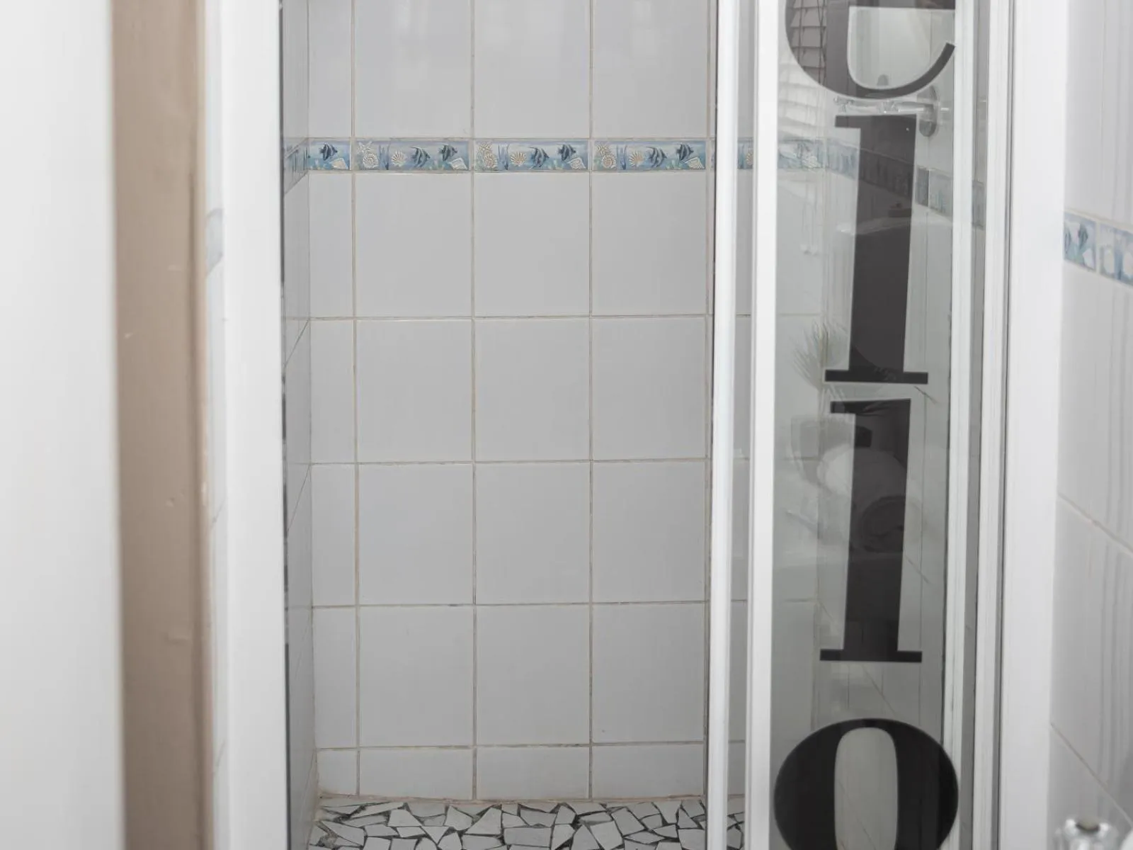 Bathroom in Bluewater Guesthouse