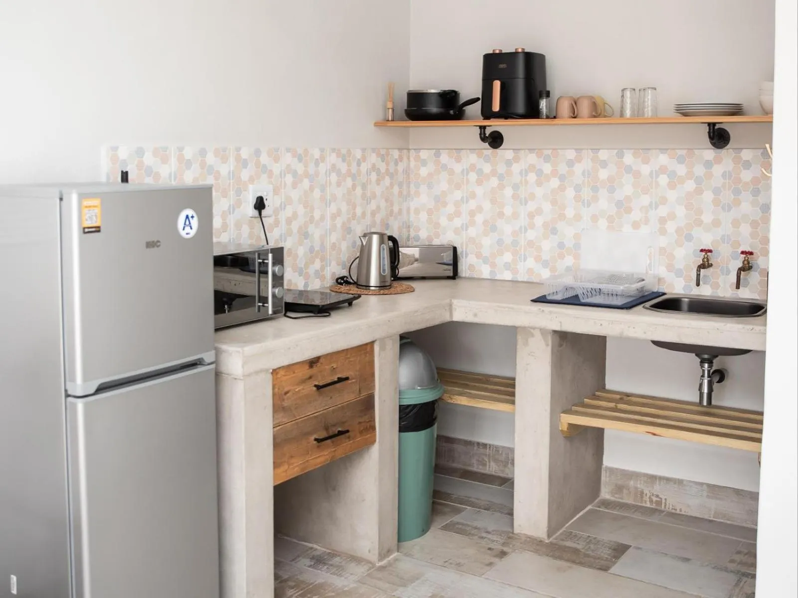 Dining area in Bluewater Guesthouse