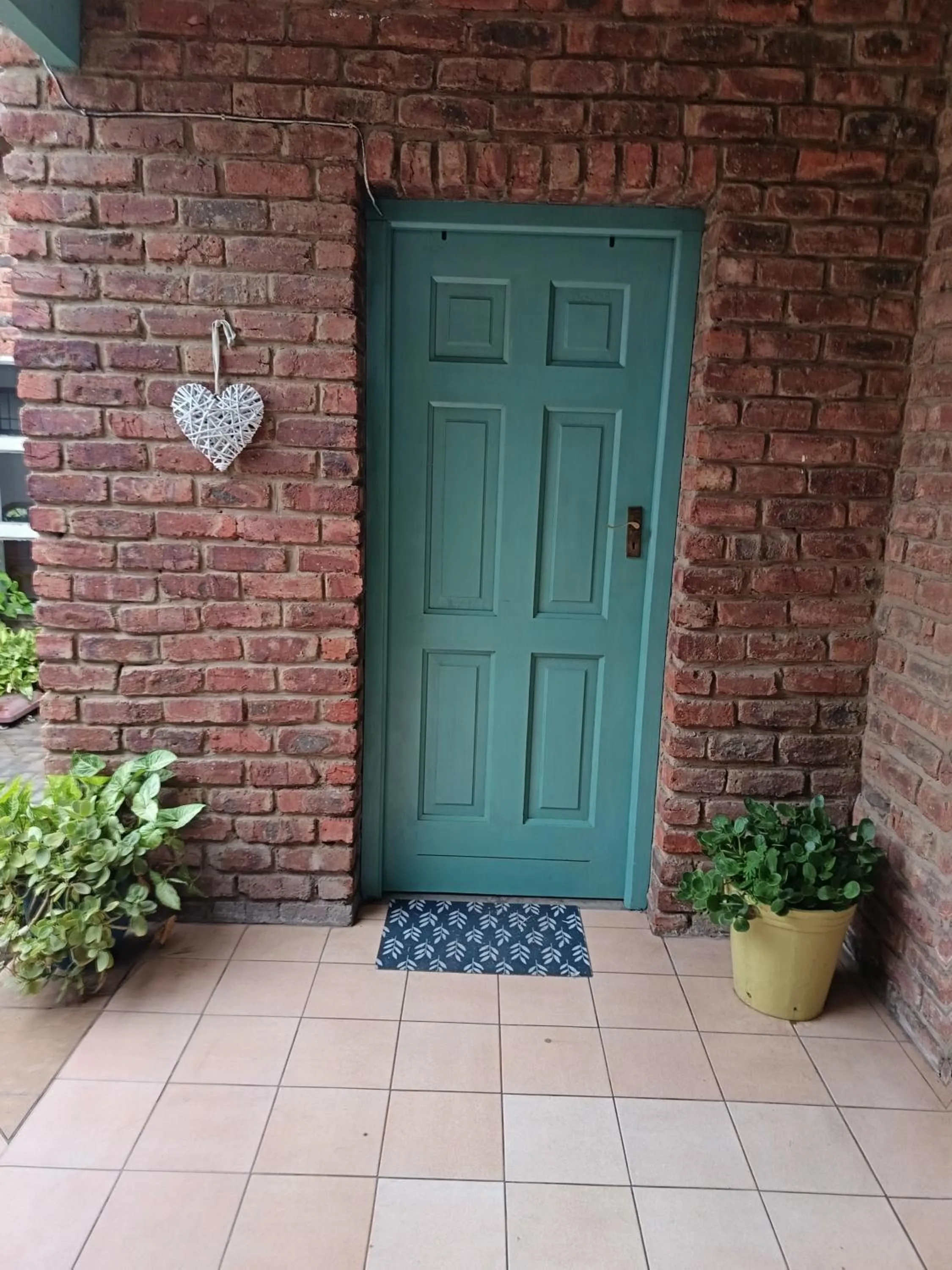 Bluewater Guesthouse