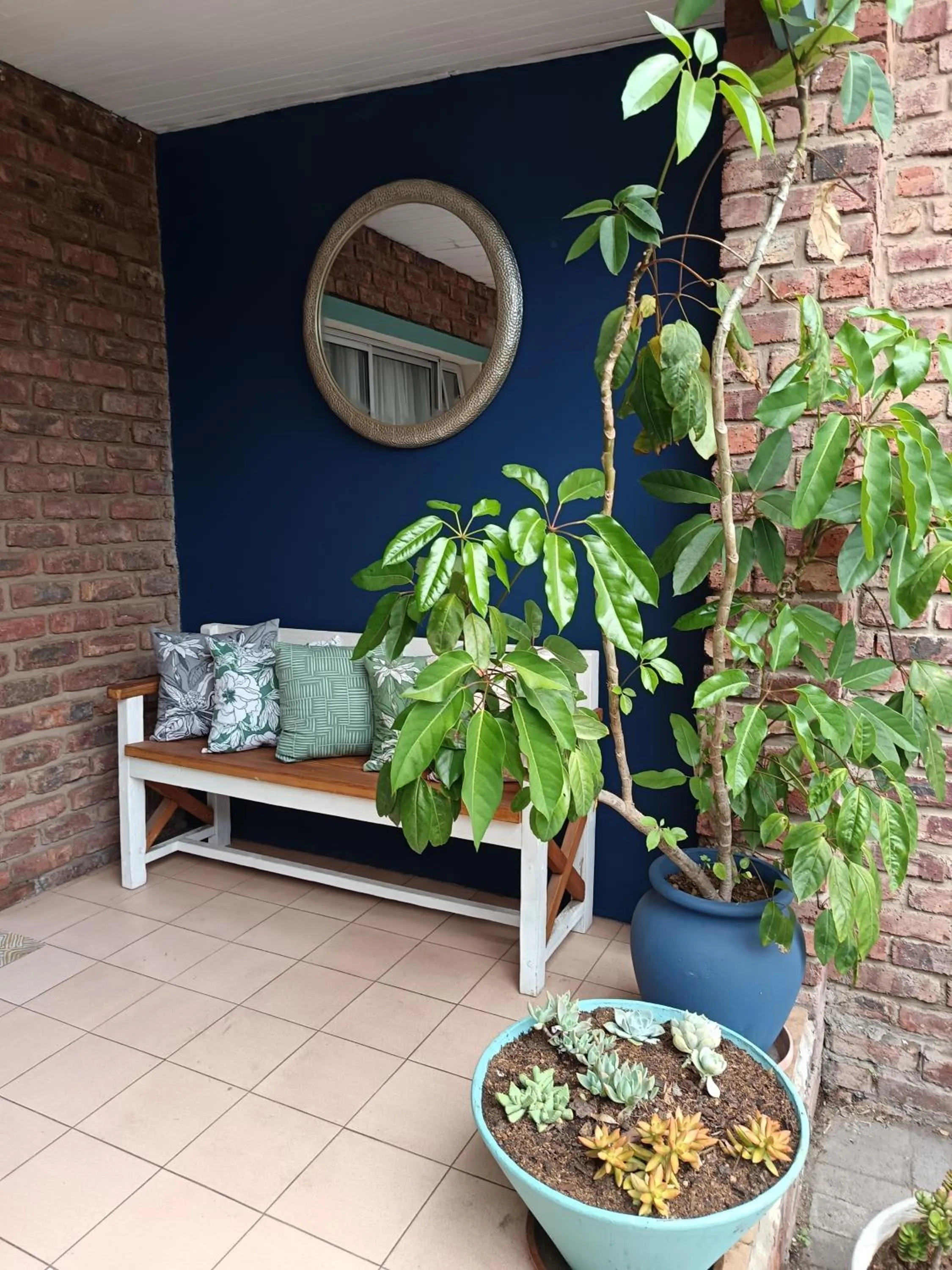 Bluewater Guesthouse