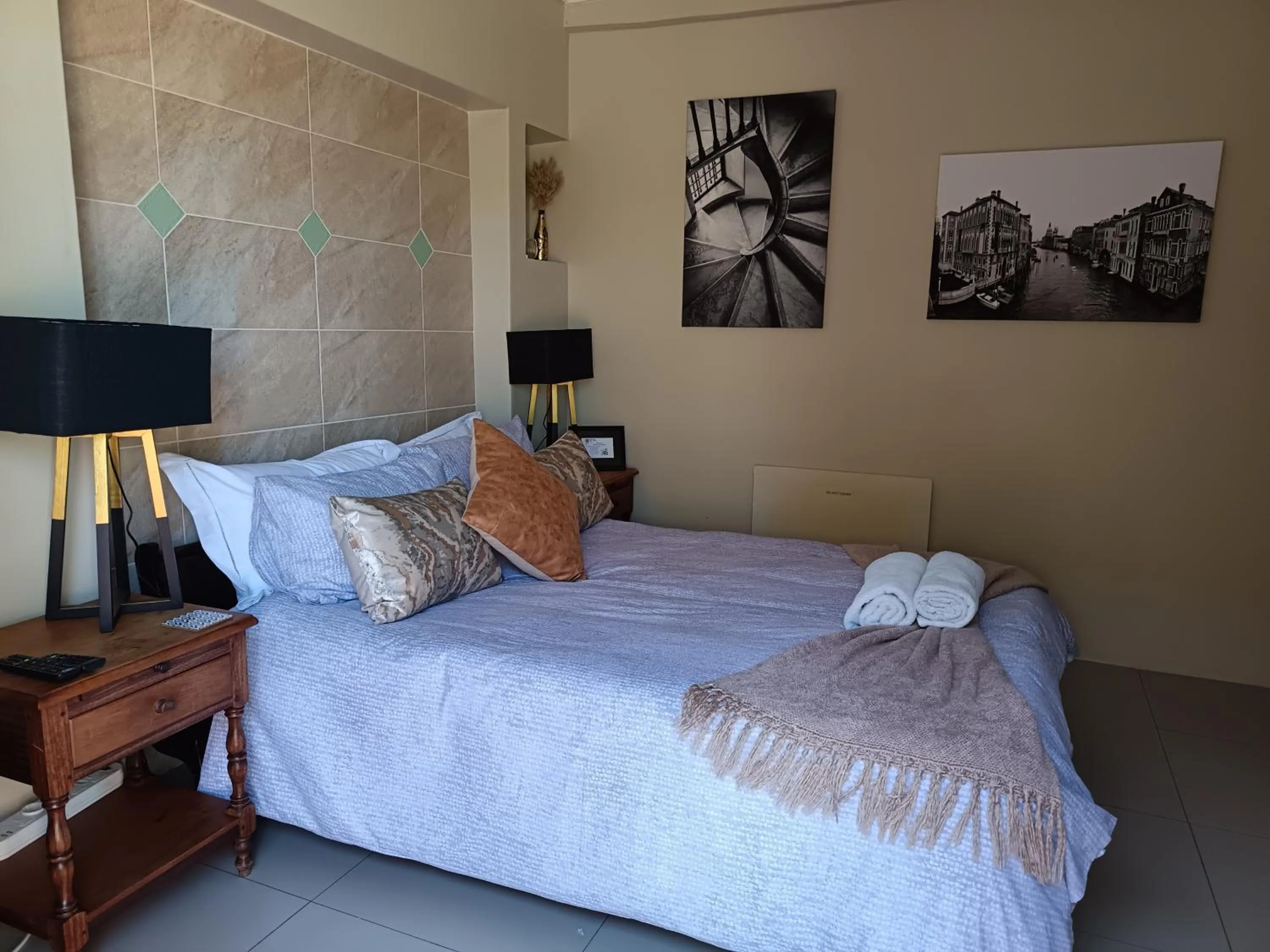 Bed in Bluewater Guesthouse