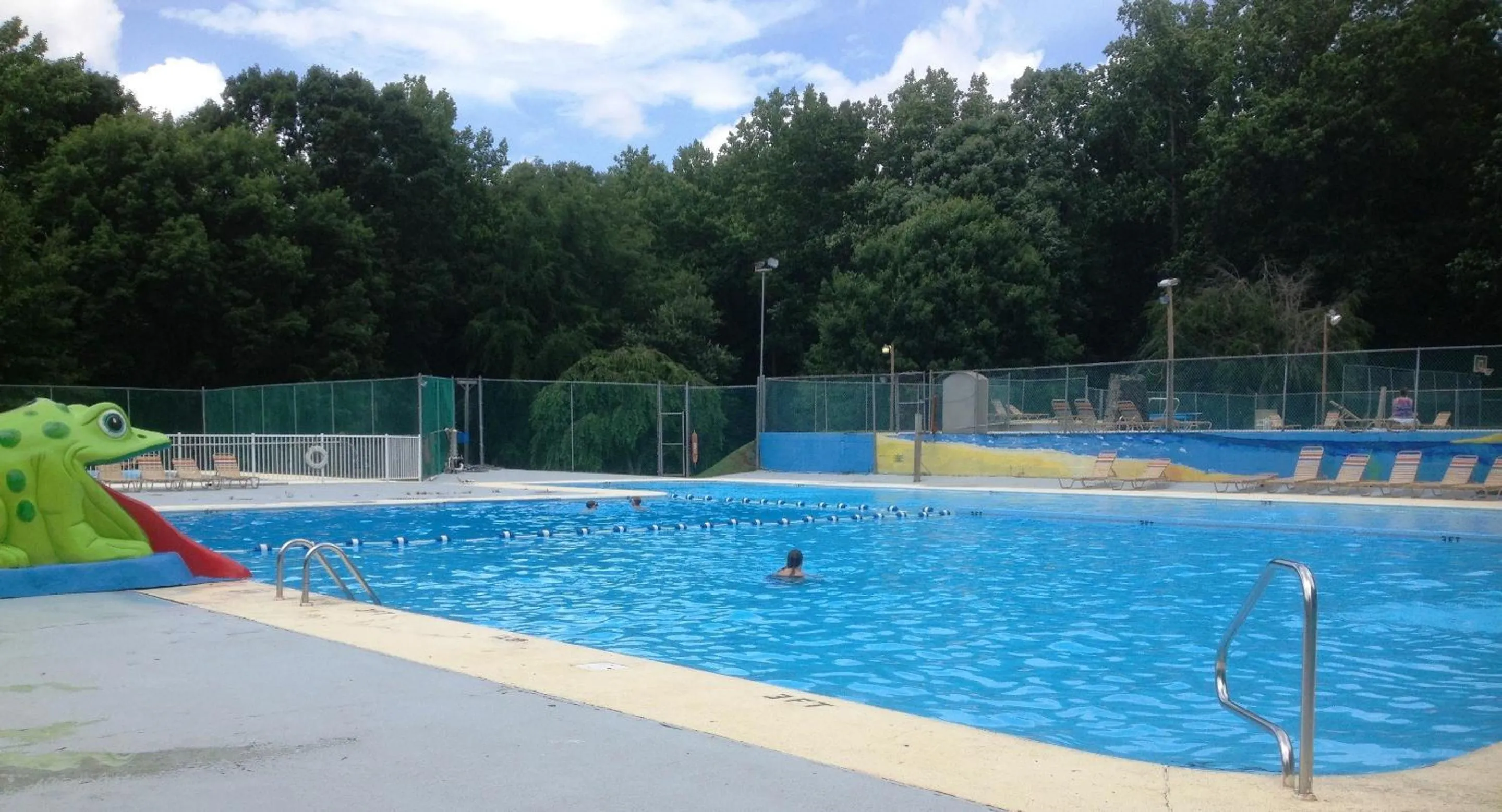 Lake Myers Lakeside Villa 16