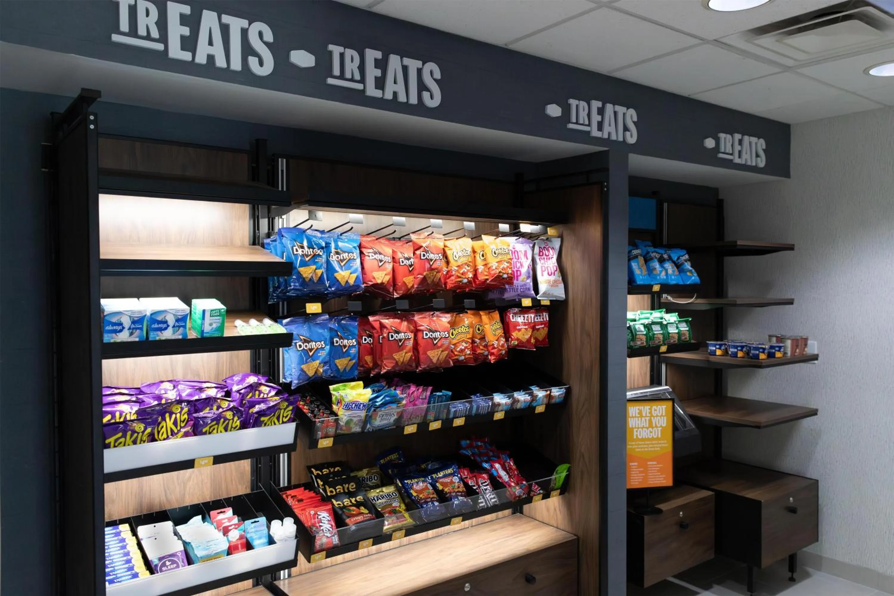 Restaurant/places to eat in Hampton Inn & Suites Jennings