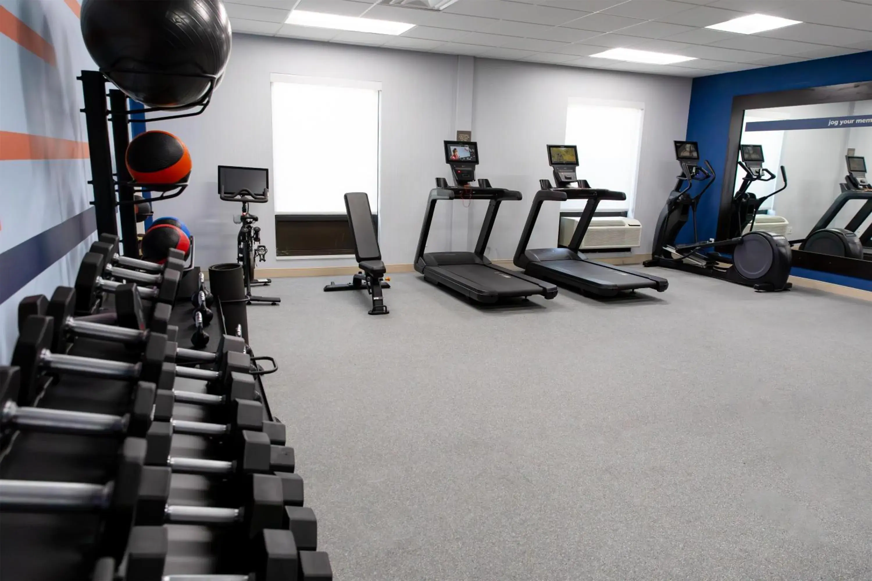 Fitness centre/facilities in Hampton Inn & Suites Jennings Fitness centre/facilities in Hampton Inn & Suites Jennings