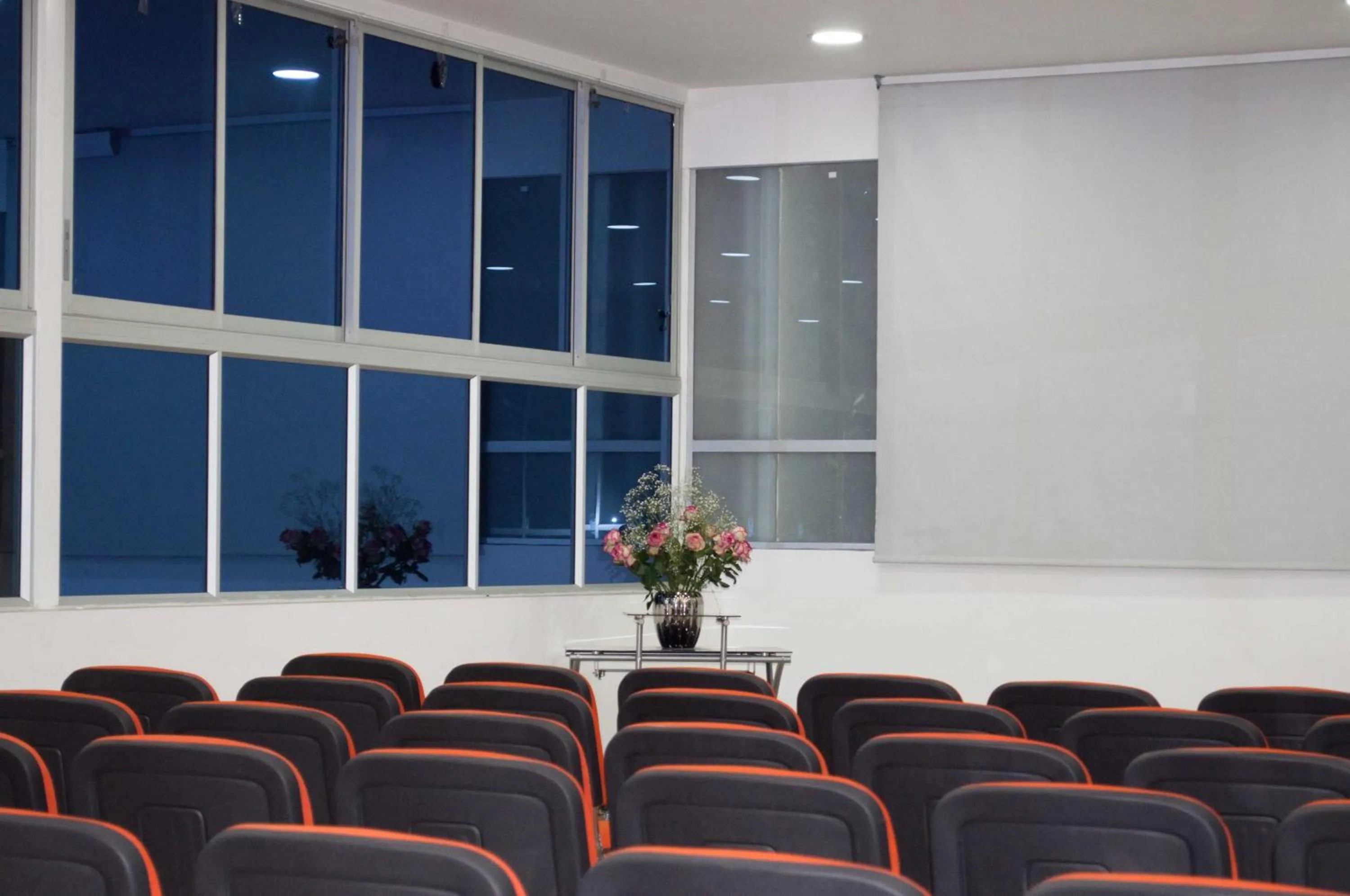 Meeting/conference room in Hotel Ferias Park