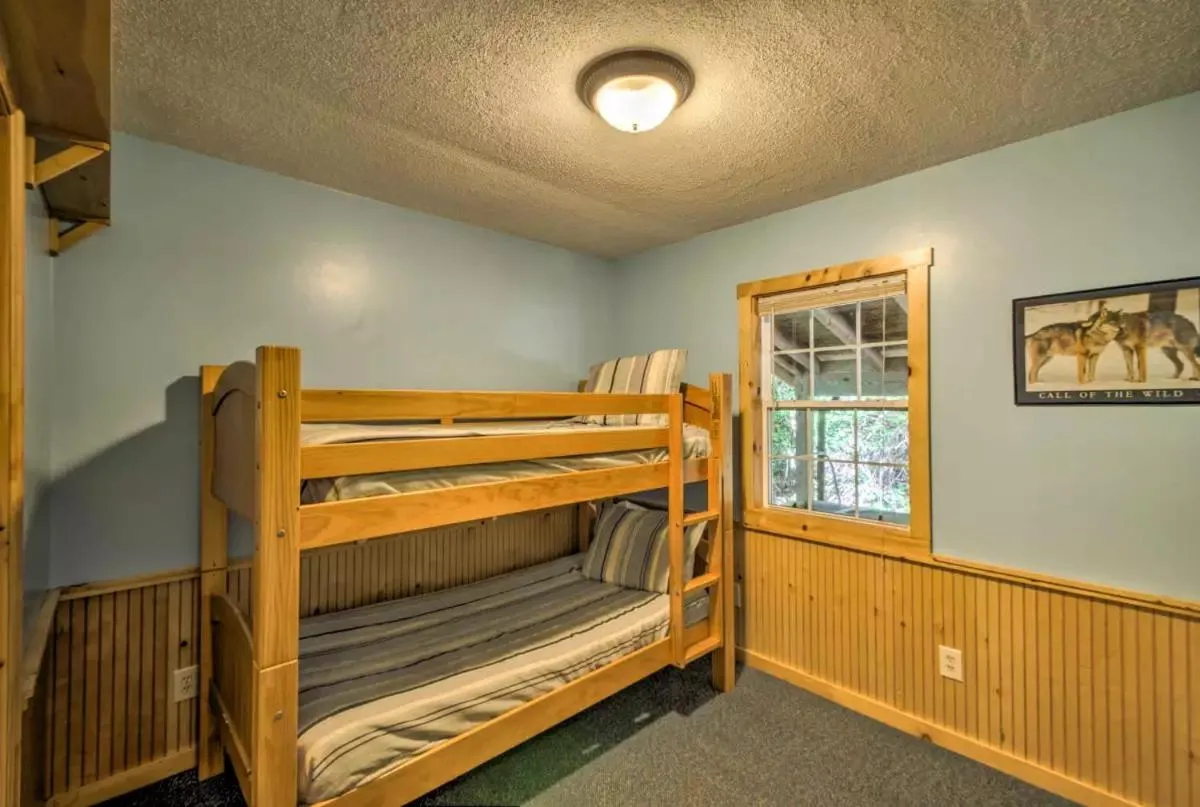 Bed in Nantahala Cabins