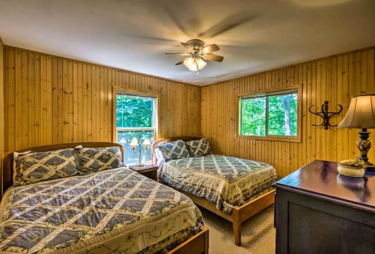 Bed in Nantahala Cabins