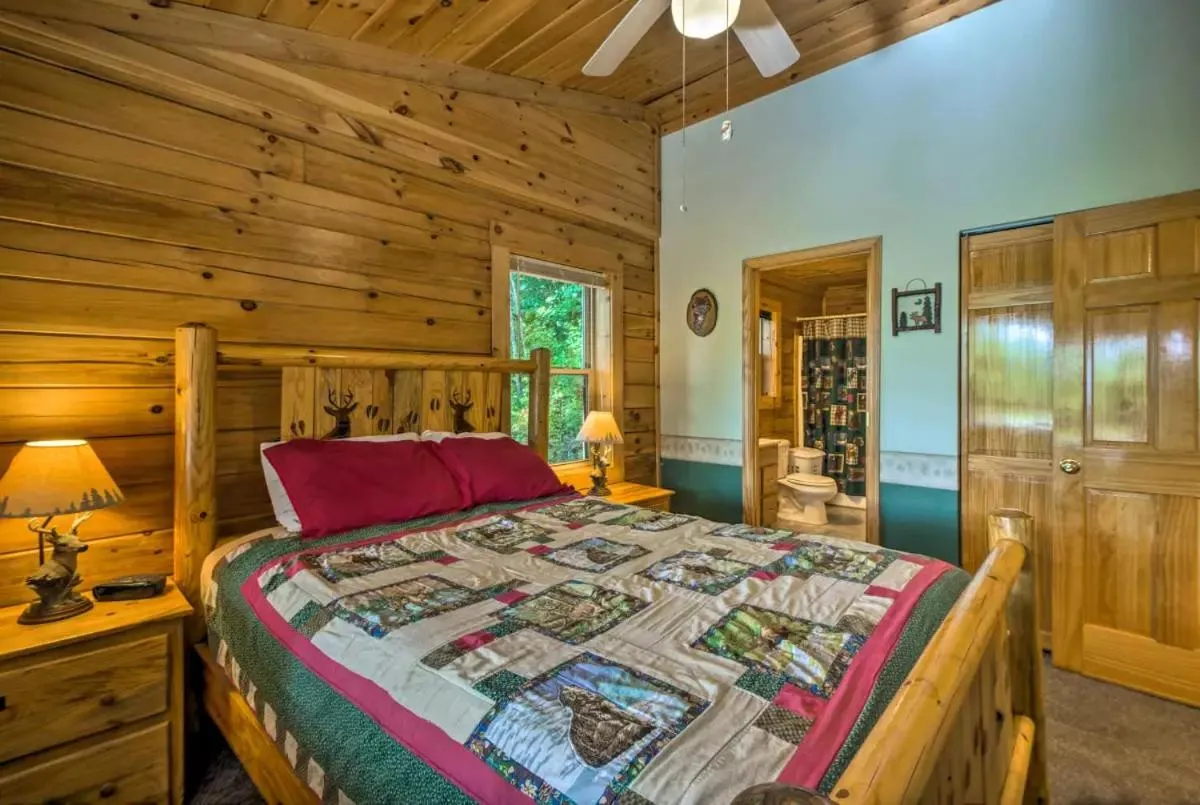 Bed in Nantahala Cabins