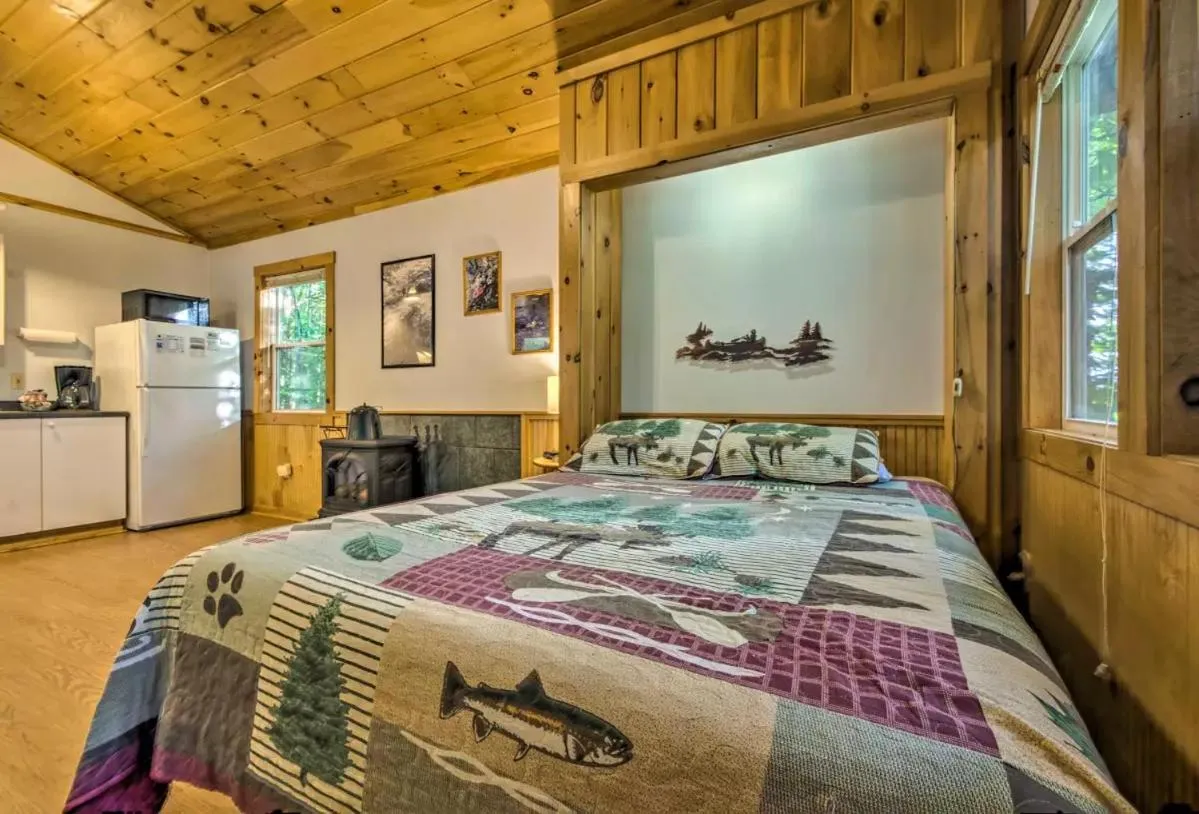 Bed in Nantahala Cabins