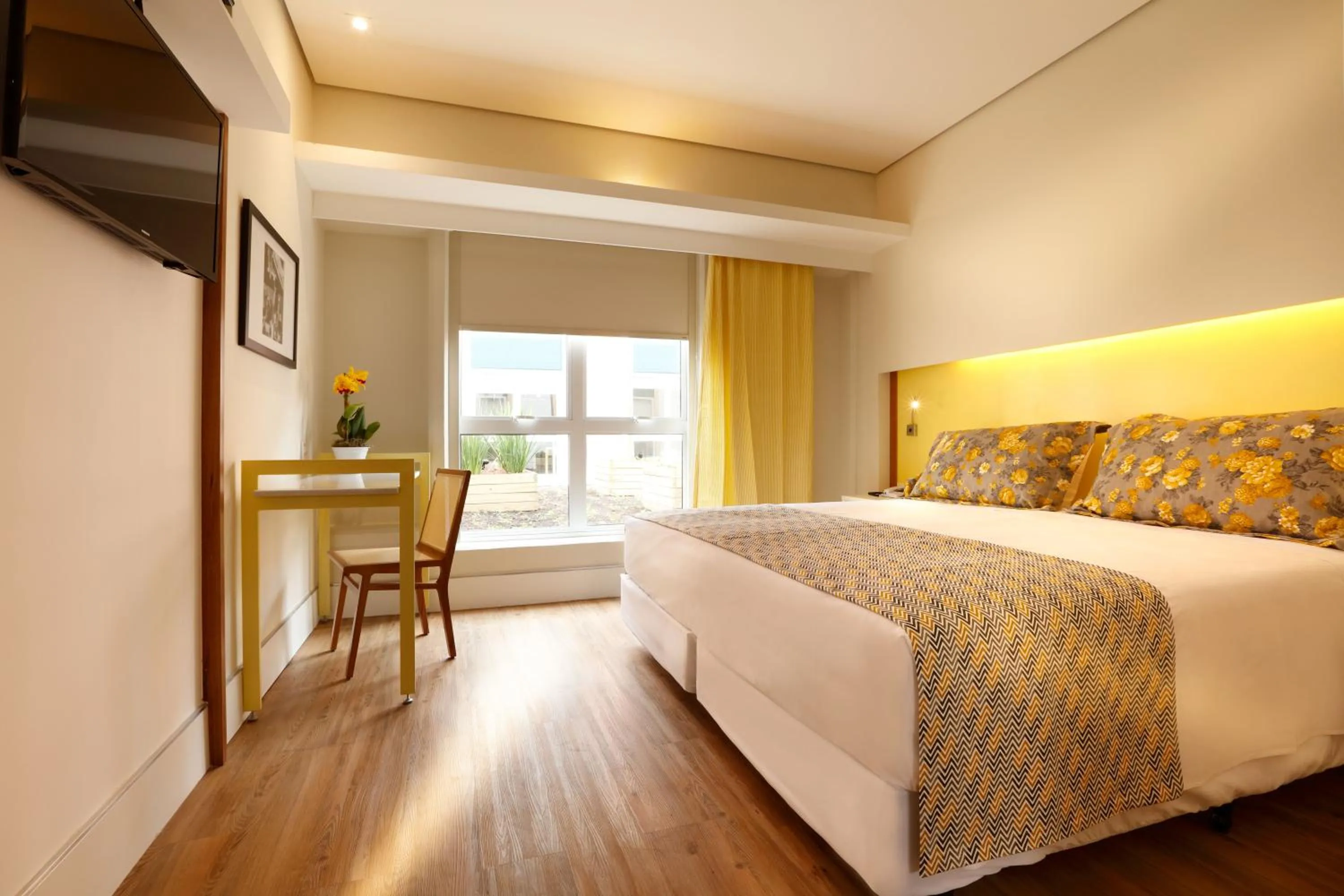 Photo of the whole room, Bed in Vitória Hotel Express Dom Pedro