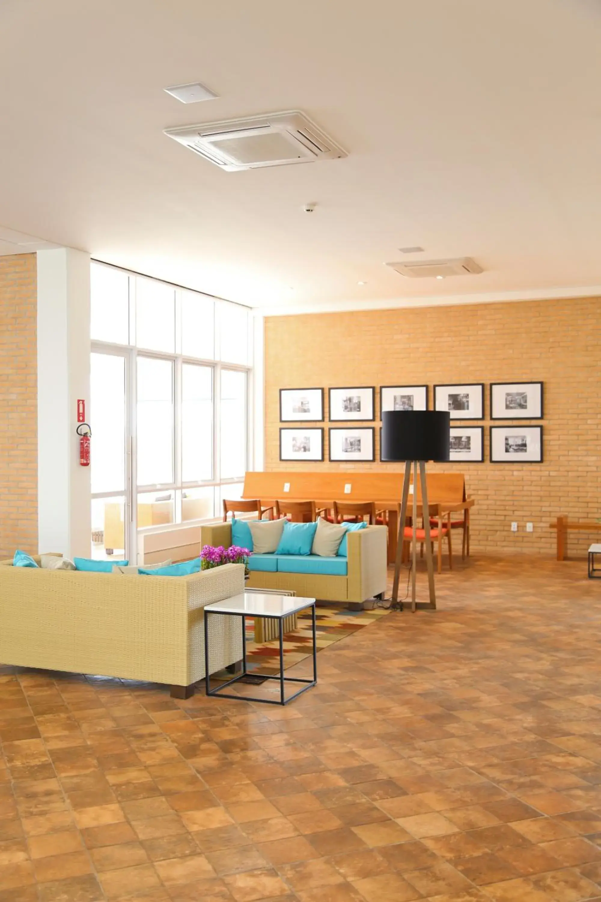 Lobby or reception in Vitória Hotel Express Dom Pedro Lobby or reception in Vitória Hotel Express Dom Pedro