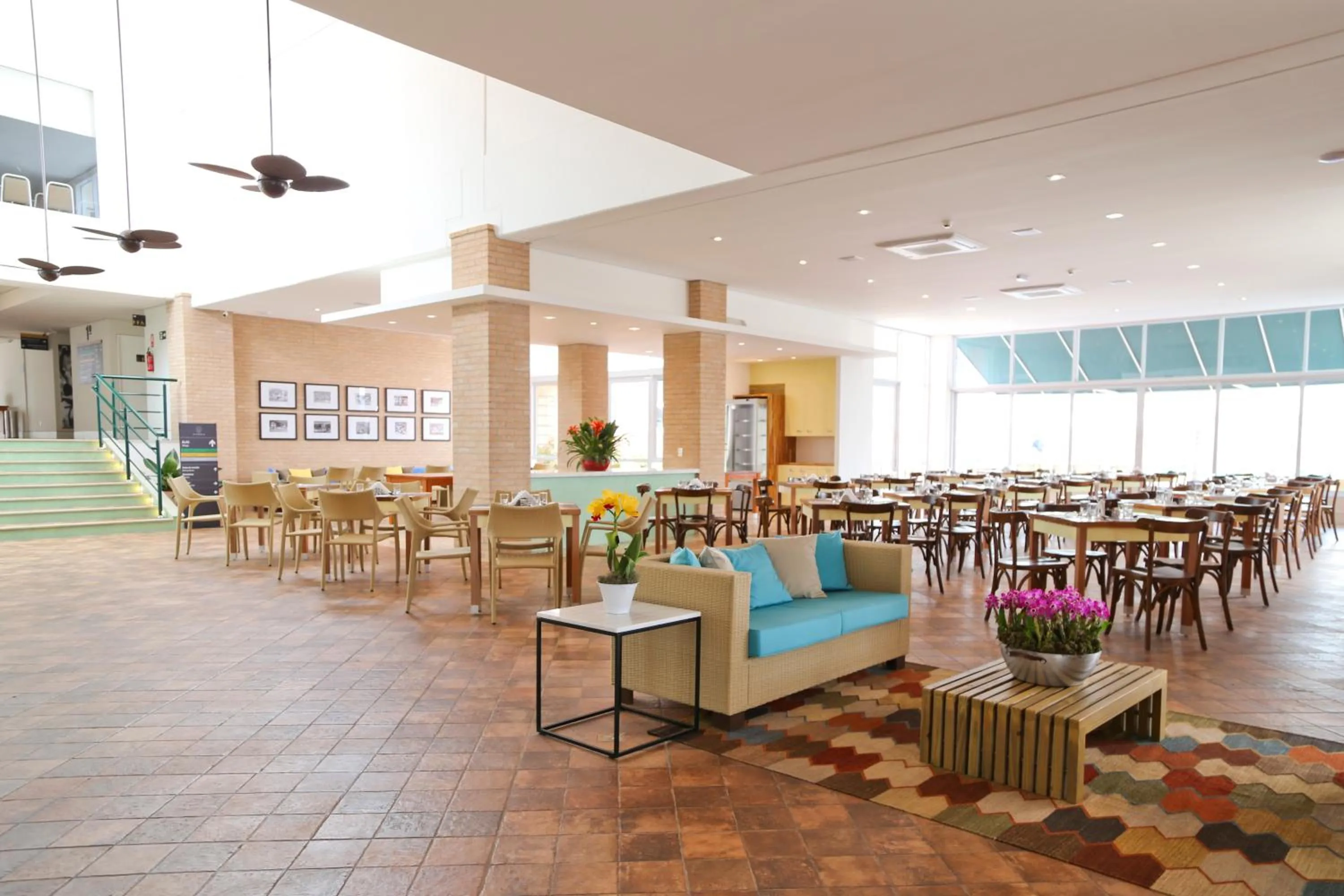 Restaurant/places to eat in Vitória Hotel Express Dom Pedro