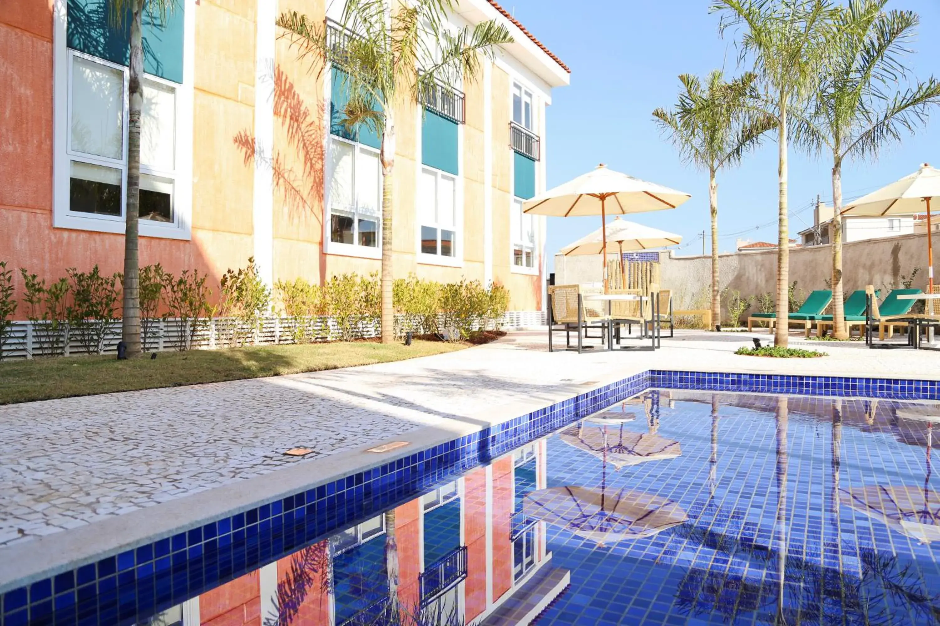 Swimming pool in Vitória Hotel Express Dom Pedro Swimming pool in Vitória Hotel Express Dom Pedro