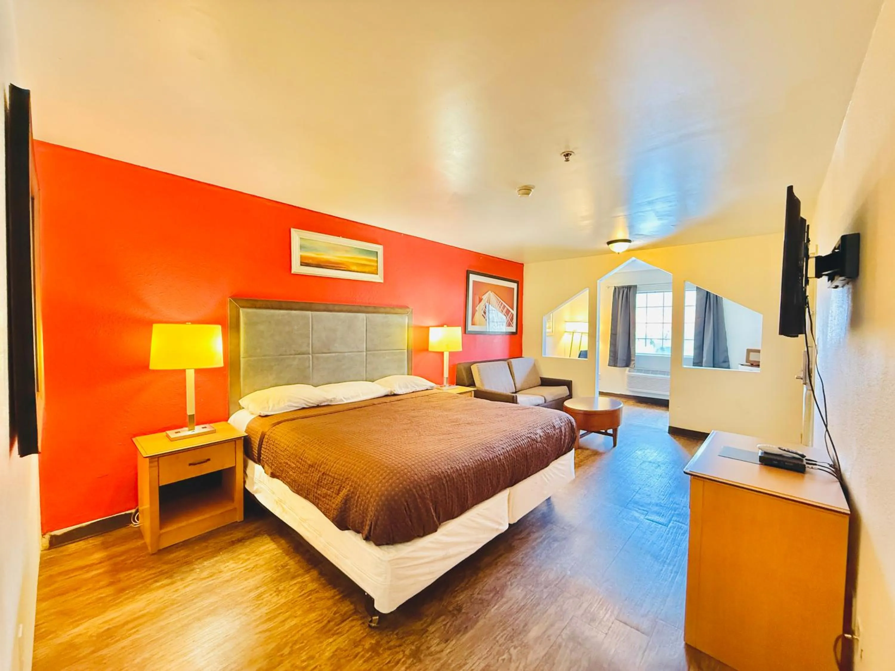 Bedroom, Bed in Woodbridge Inn By OYO Rome