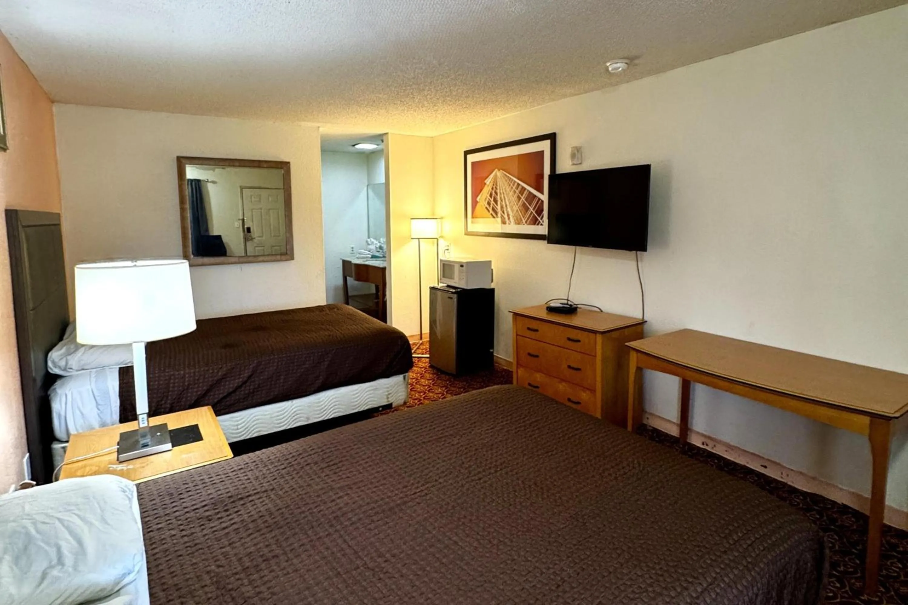 Bedroom, Bed in Woodbridge Inn By OYO Rome