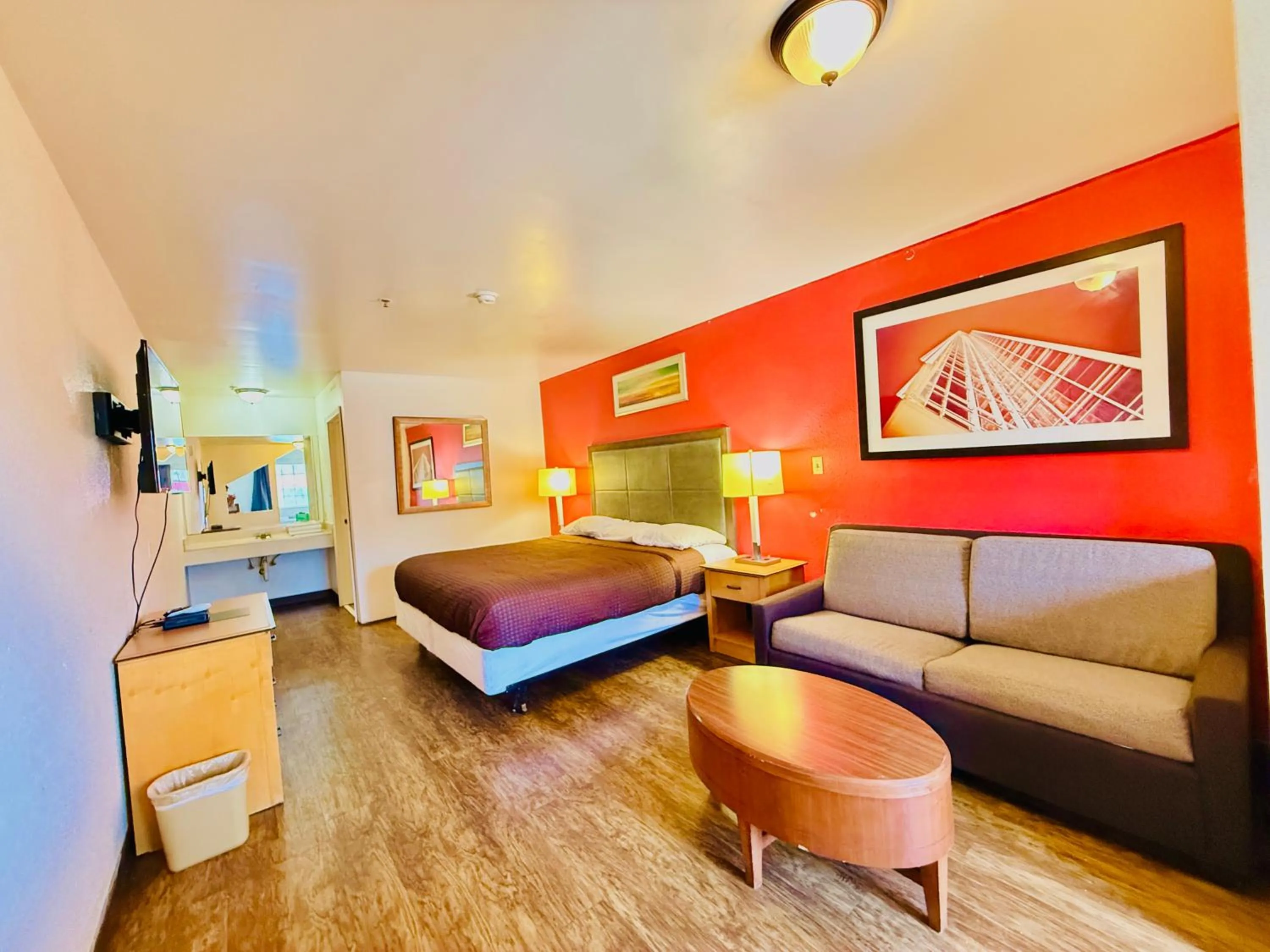 Bedroom, Bed in Woodbridge Inn By OYO Rome