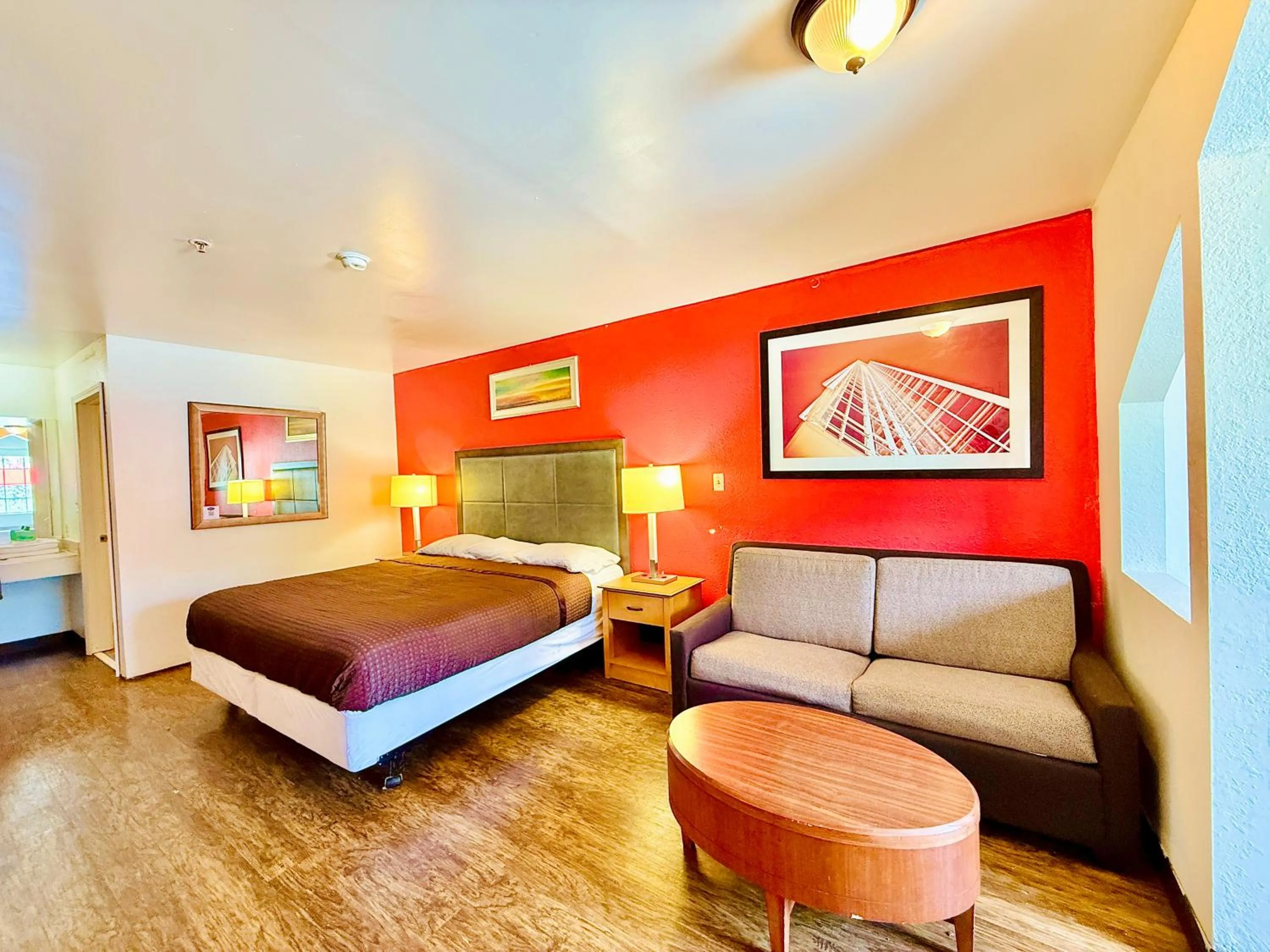 Bedroom, Bed in Woodbridge Inn By OYO Rome