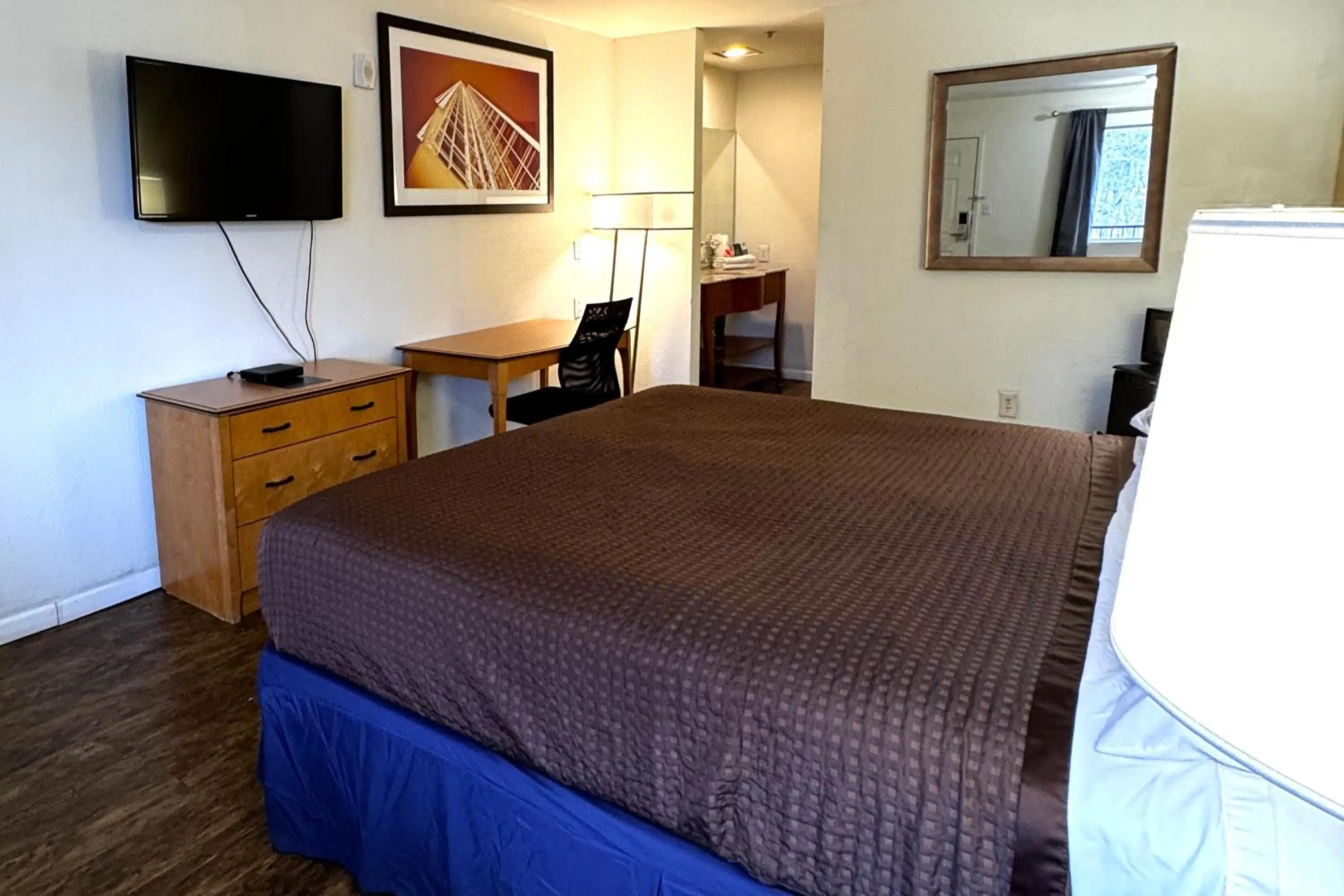 Bedroom, Bed in Woodbridge Inn By OYO Rome