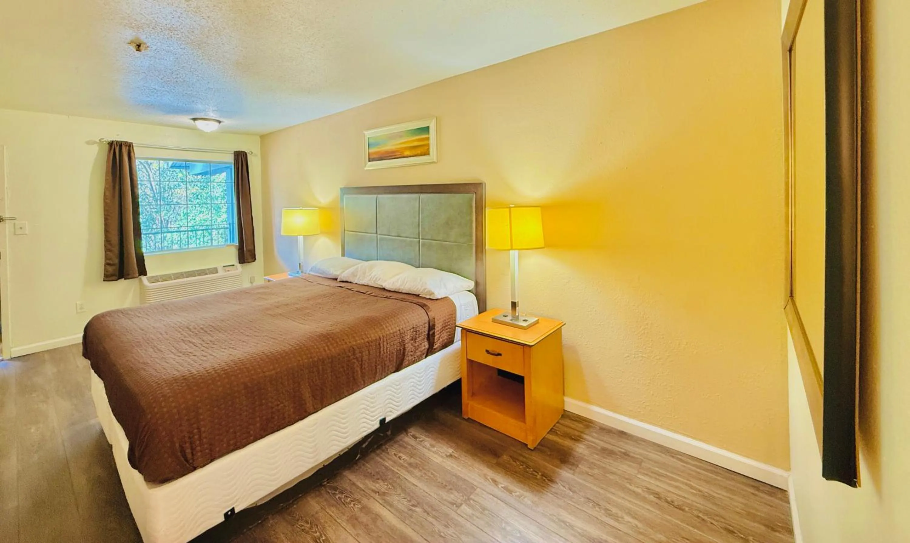 Bedroom, Bed in Woodbridge Inn By OYO Rome