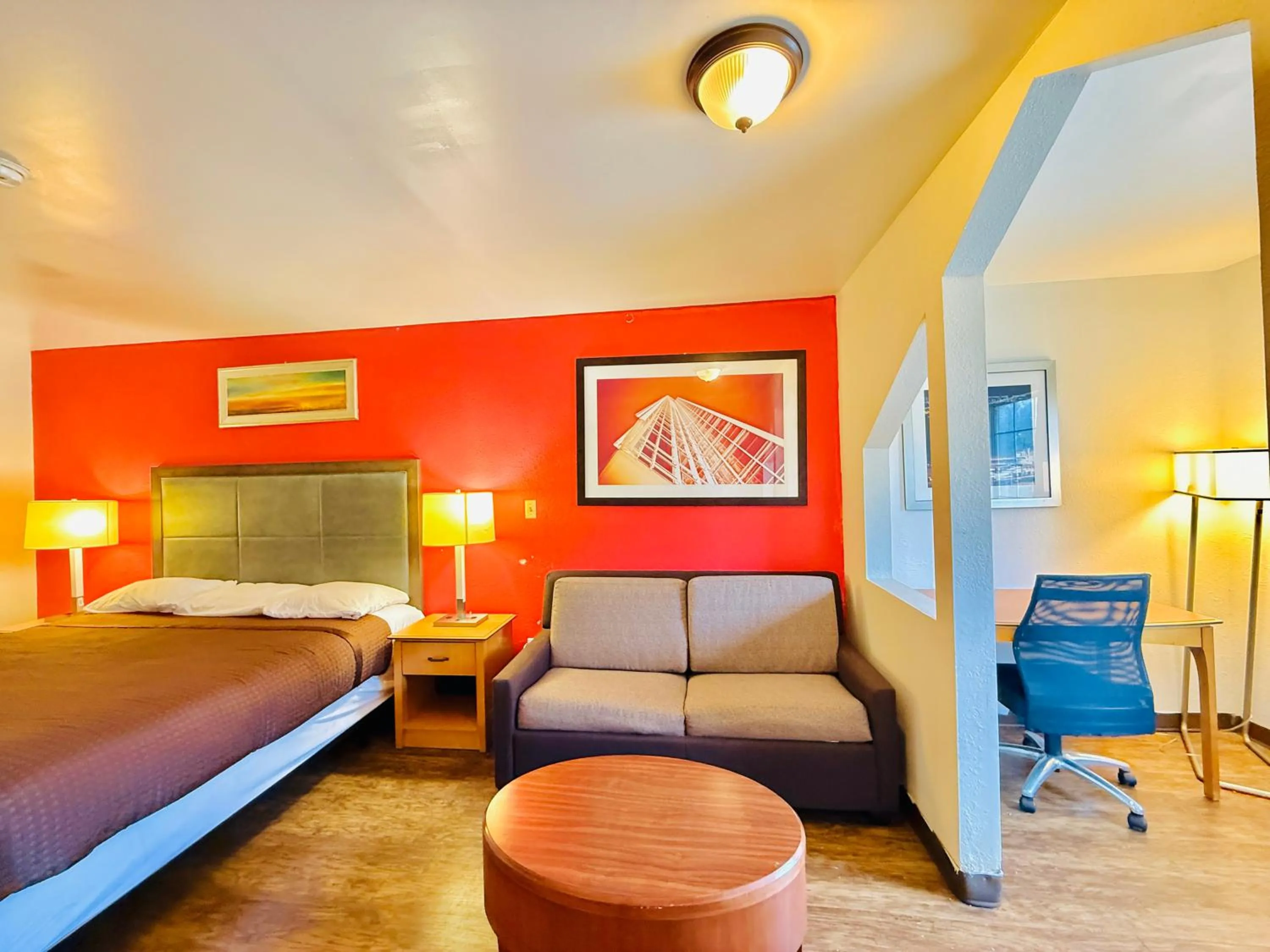 Bedroom, Bed in Woodbridge Inn By OYO Rome