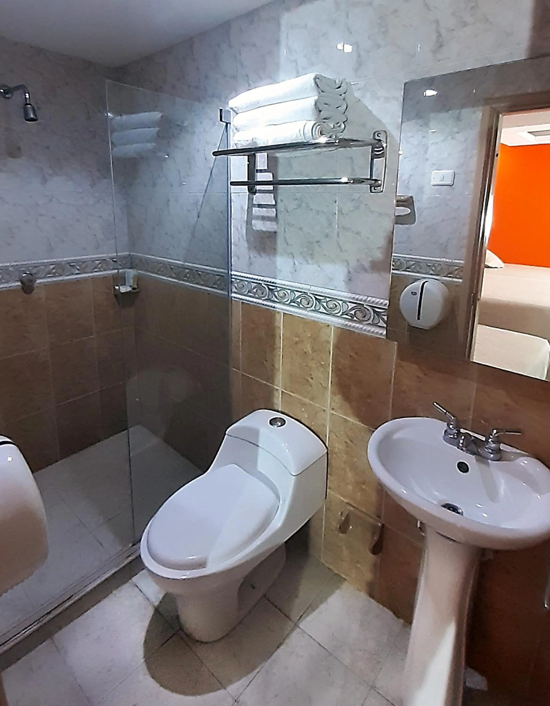 Hotel Plaza 43