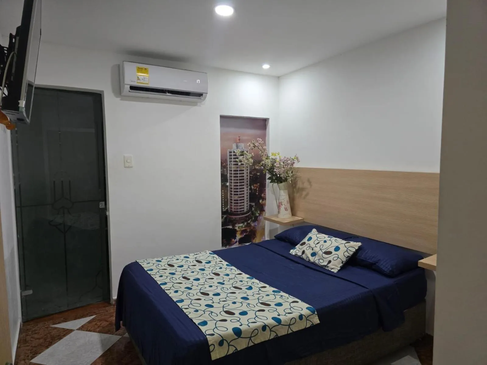 Bed in Hotel Plaza 43