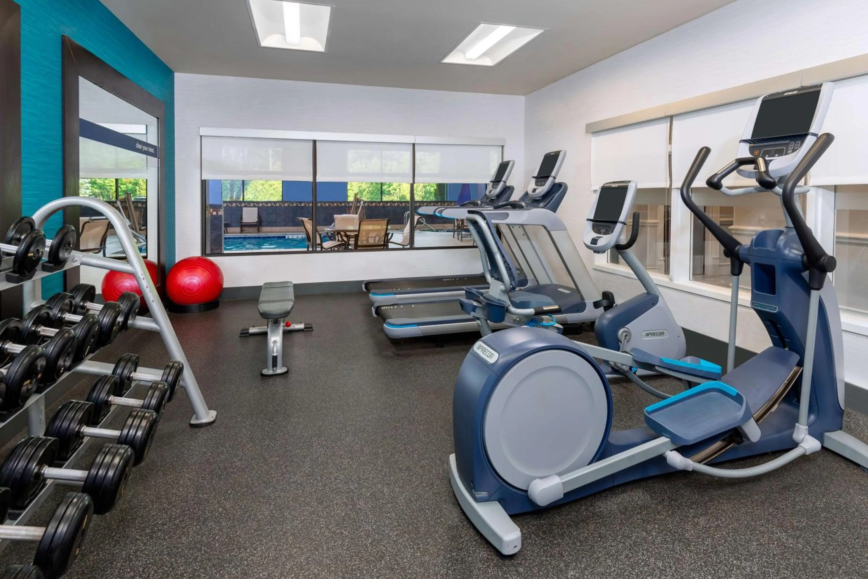 Fitness centre/facilities in Hampton Inn and Suites Hartford/Farmington