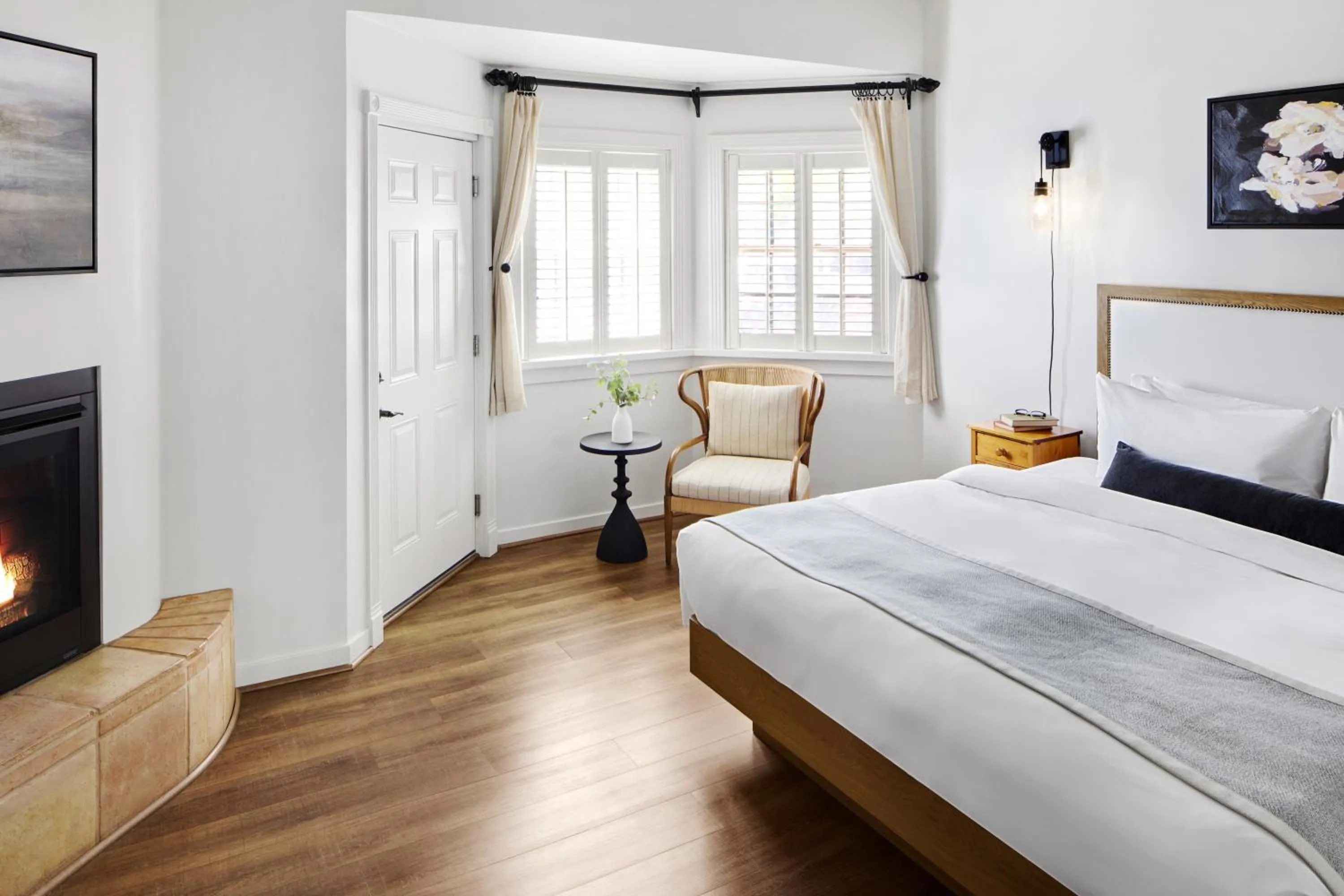 Bed in Maison Fleurie, A Four Sisters Inn