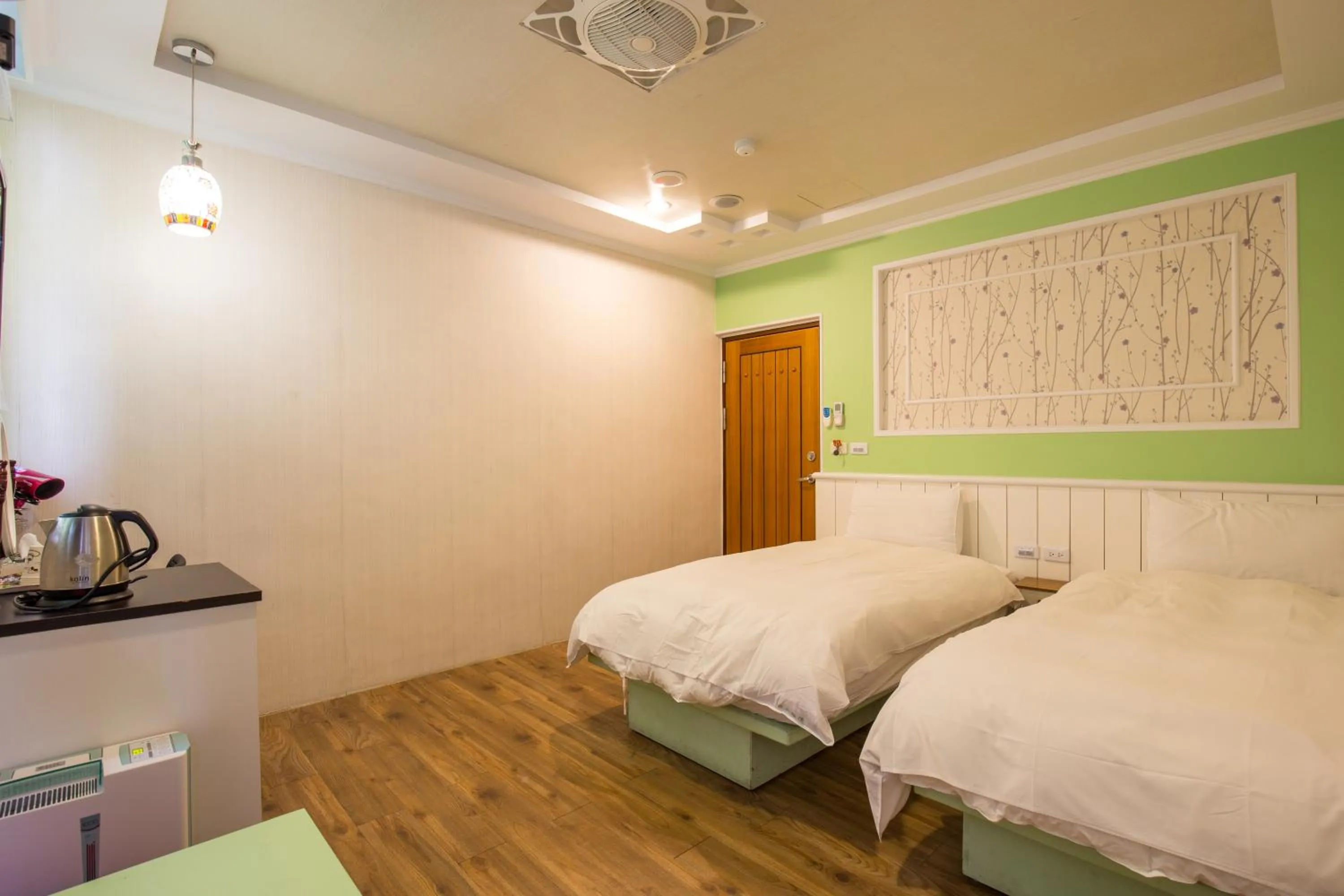 Photo of the whole room, Bed in N. Castle Hotel