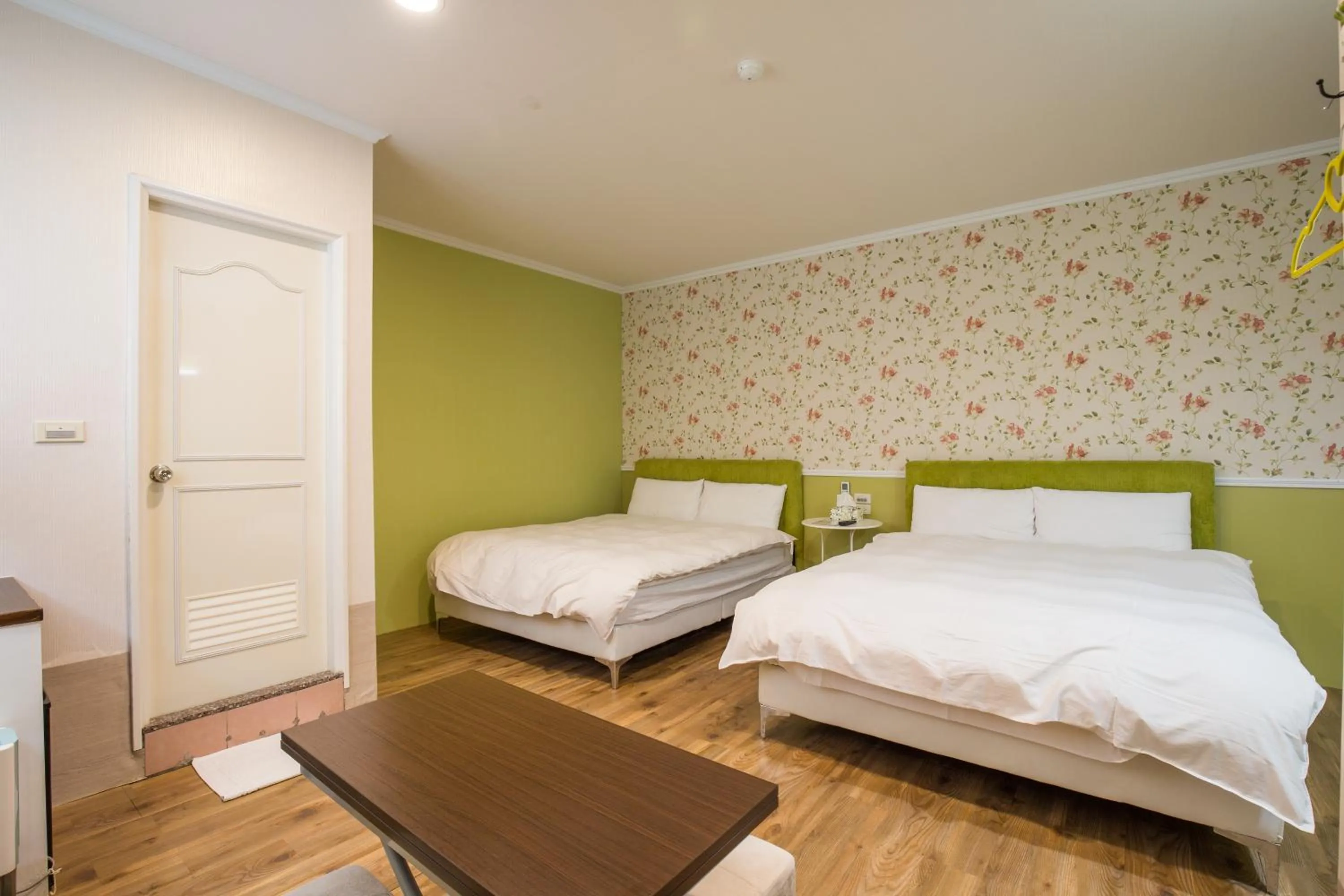 Photo of the whole room, Bed in N. Castle Hotel