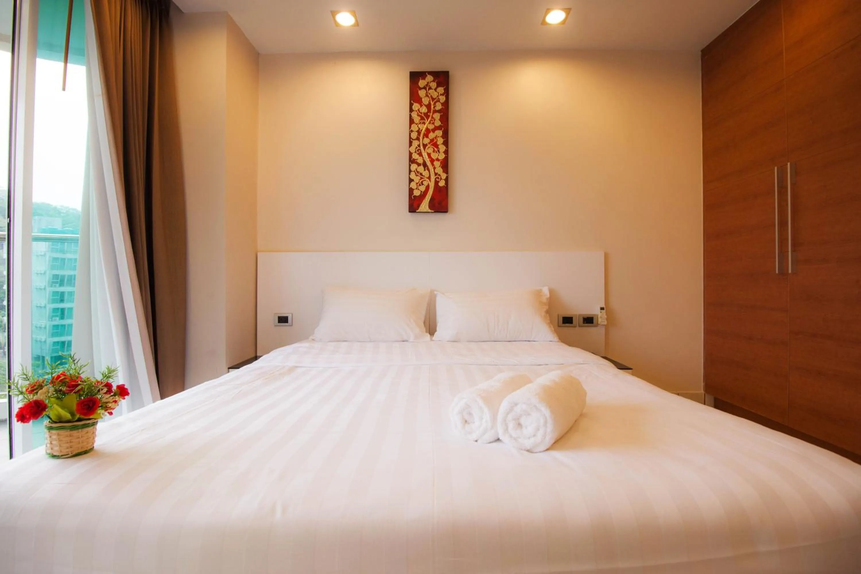 Bedroom, Bed in Hyde Park Residence by Pattaya Sunny rentals