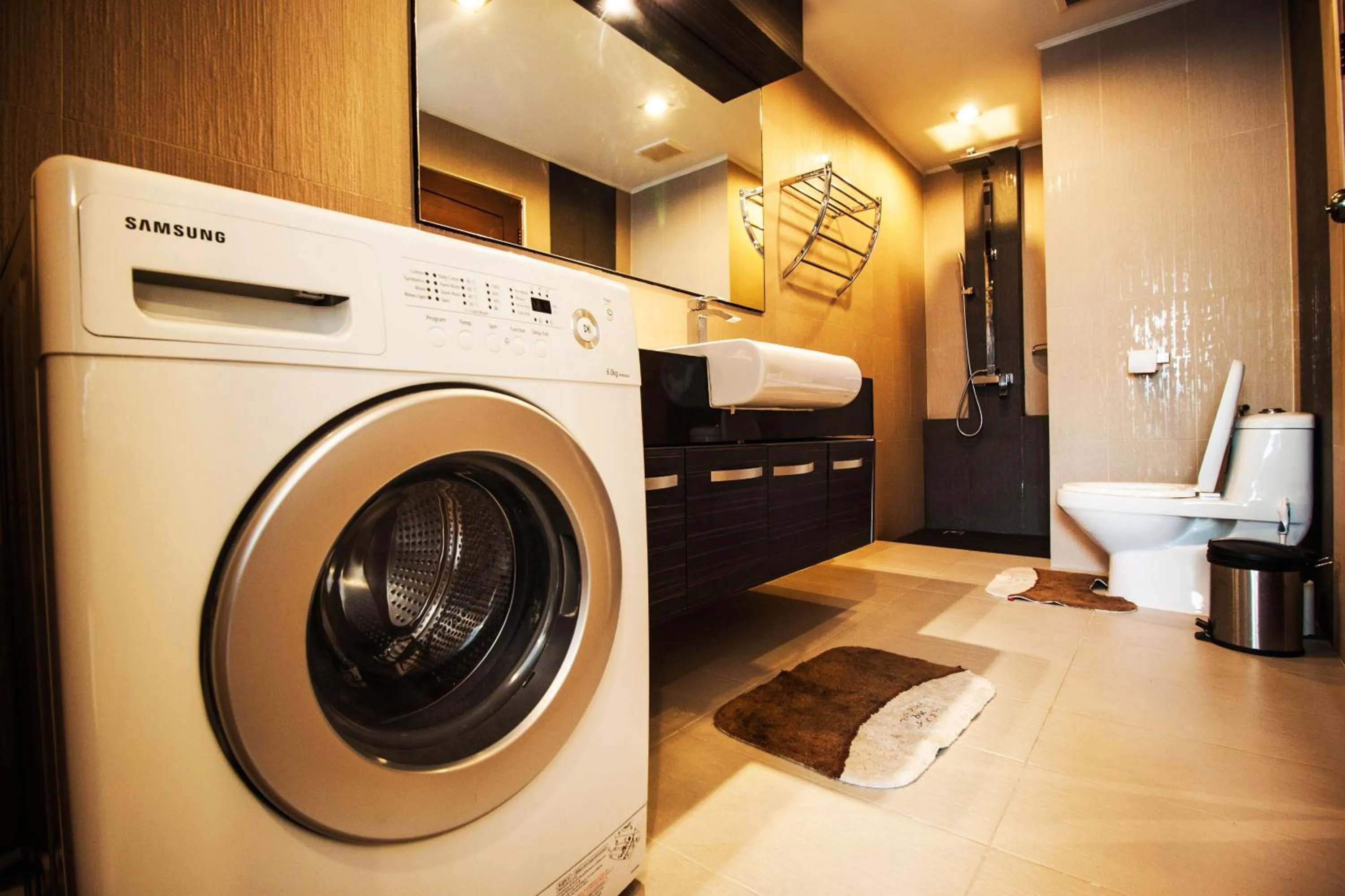 Bathroom in Hyde Park Residence by Pattaya Sunny rentals